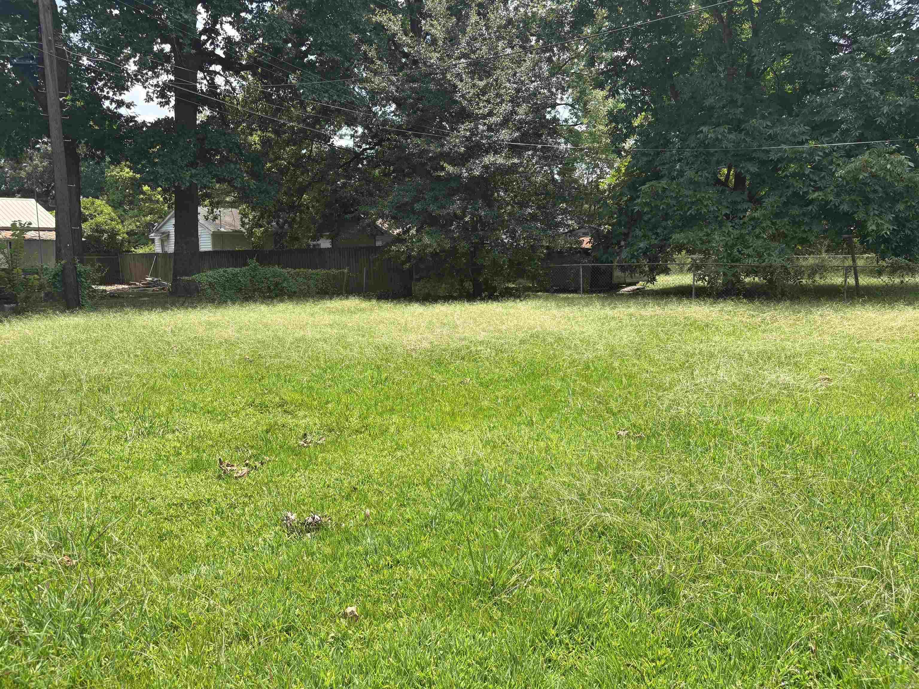 17 N Haley  Pine Bluff, AR