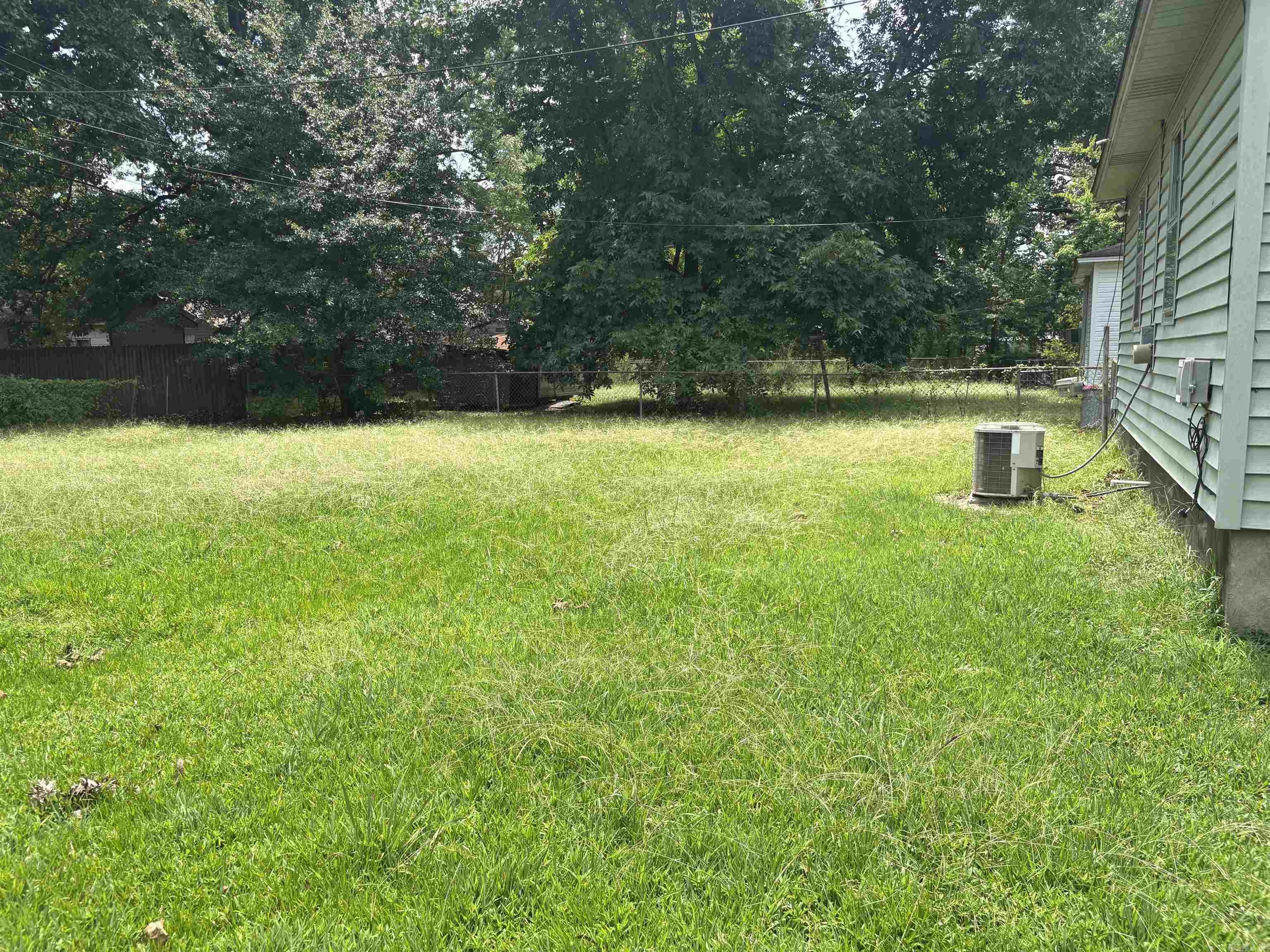 17 N Haley  Pine Bluff, AR