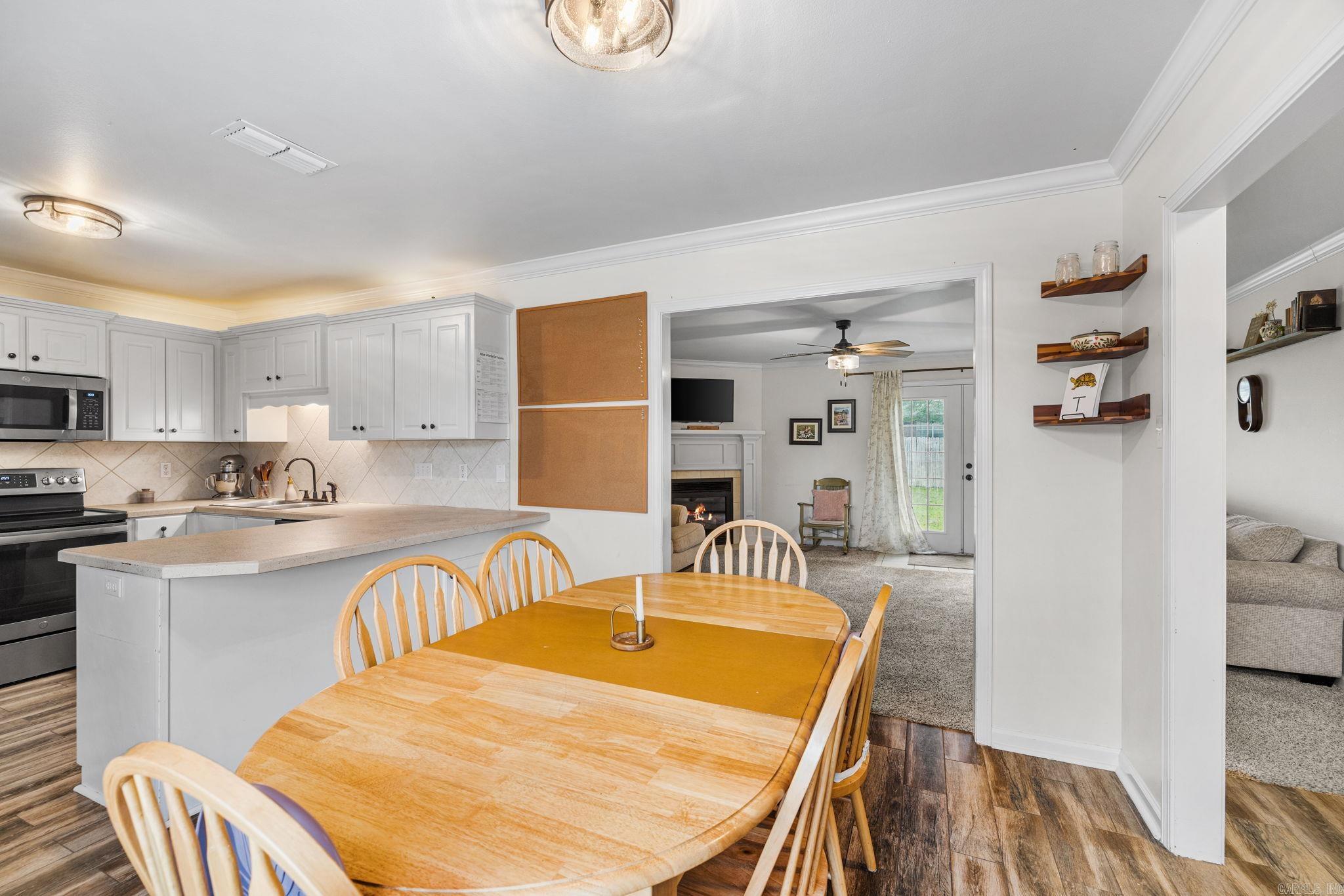 39 Robin  Cabot, AR