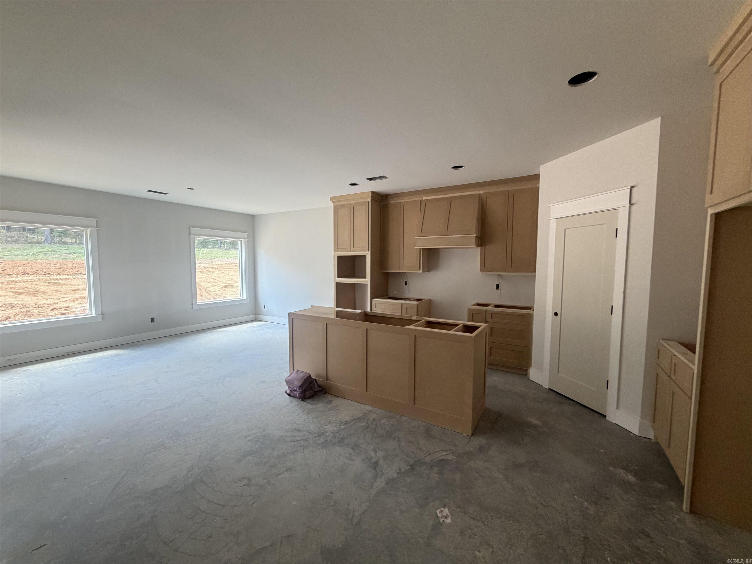 1136 Duke  Bauxite, AR