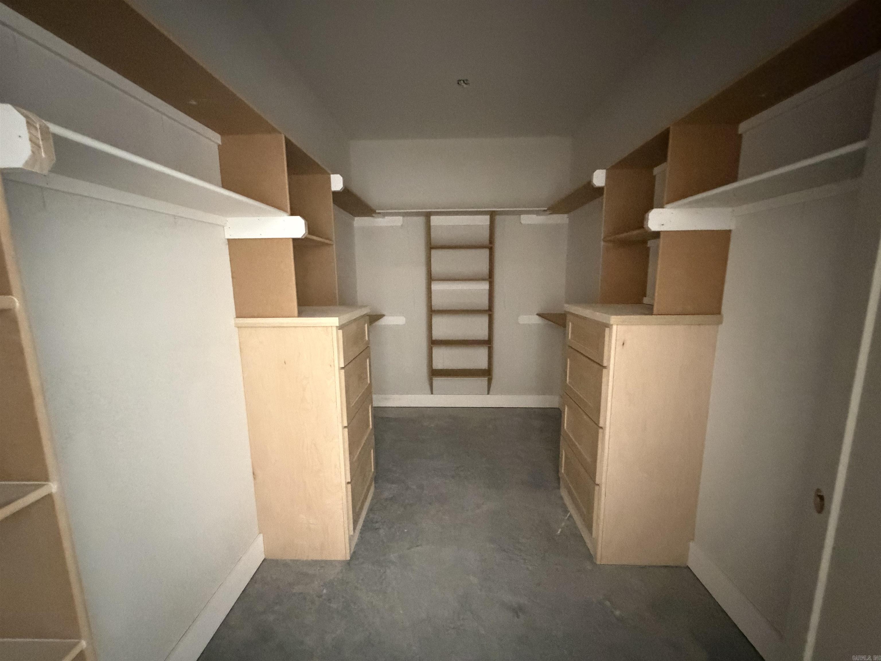 1136 Duke  Bauxite, AR