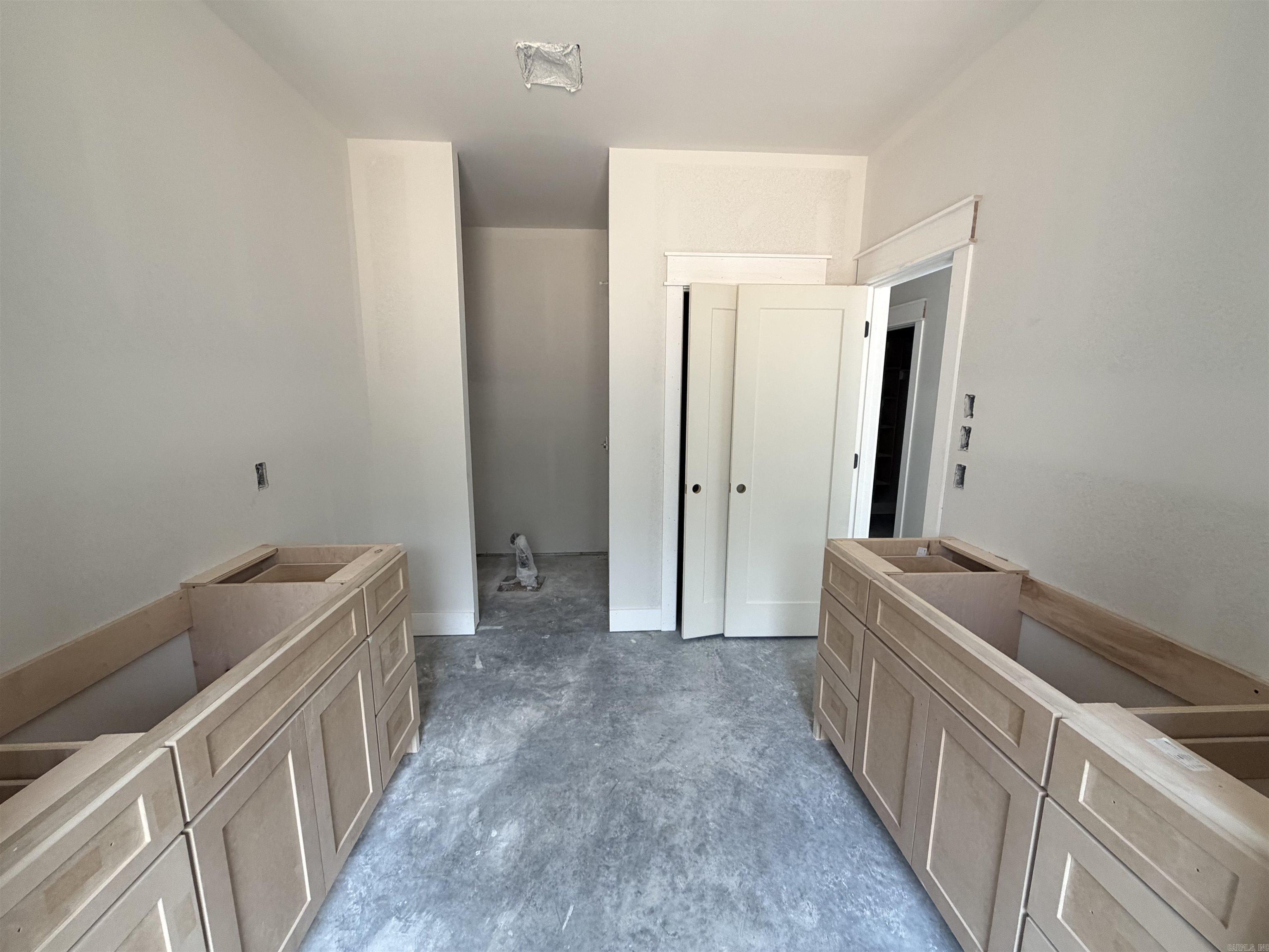 1136 Duke  Bauxite, AR