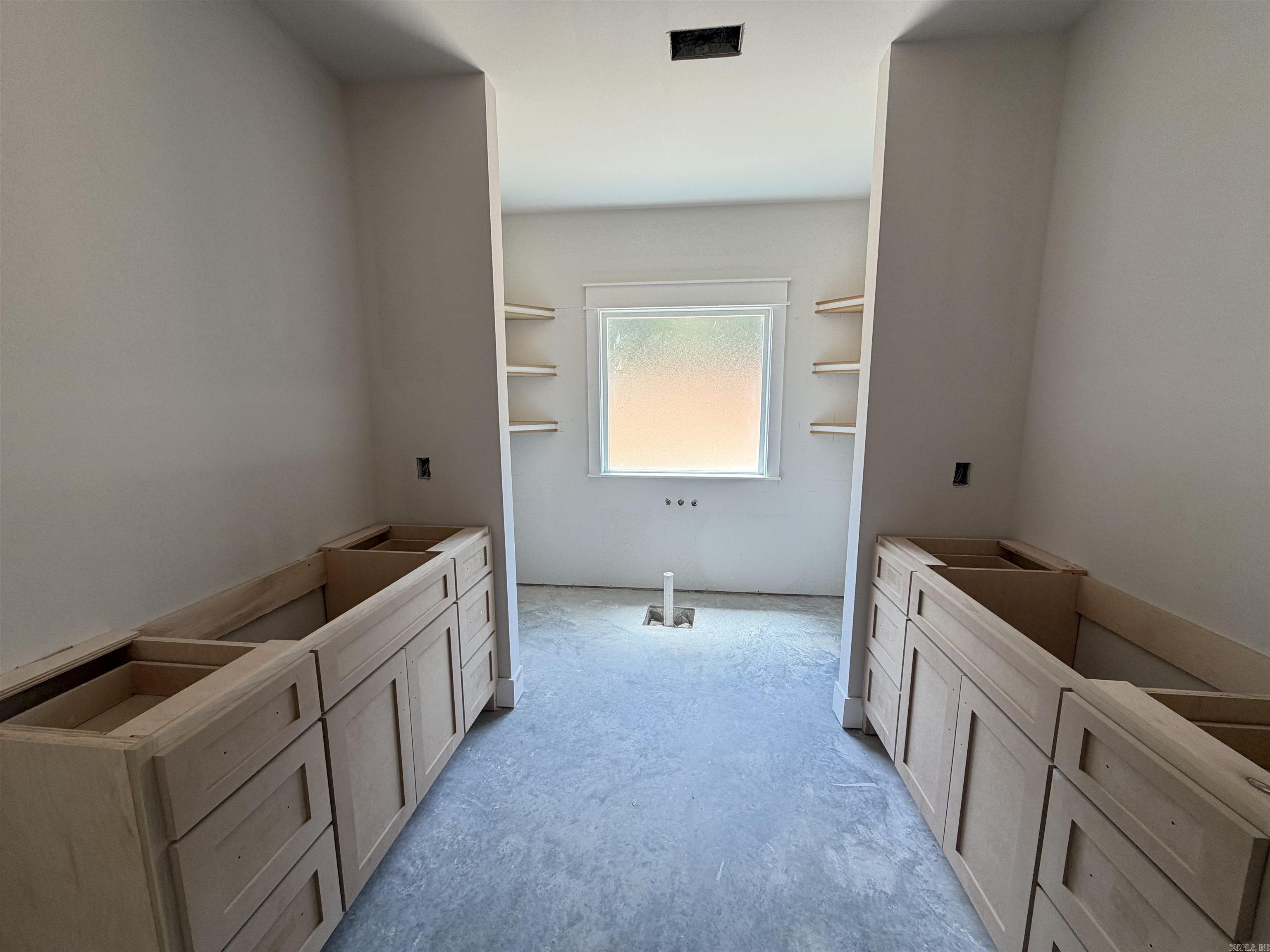 1136 Duke  Bauxite, AR