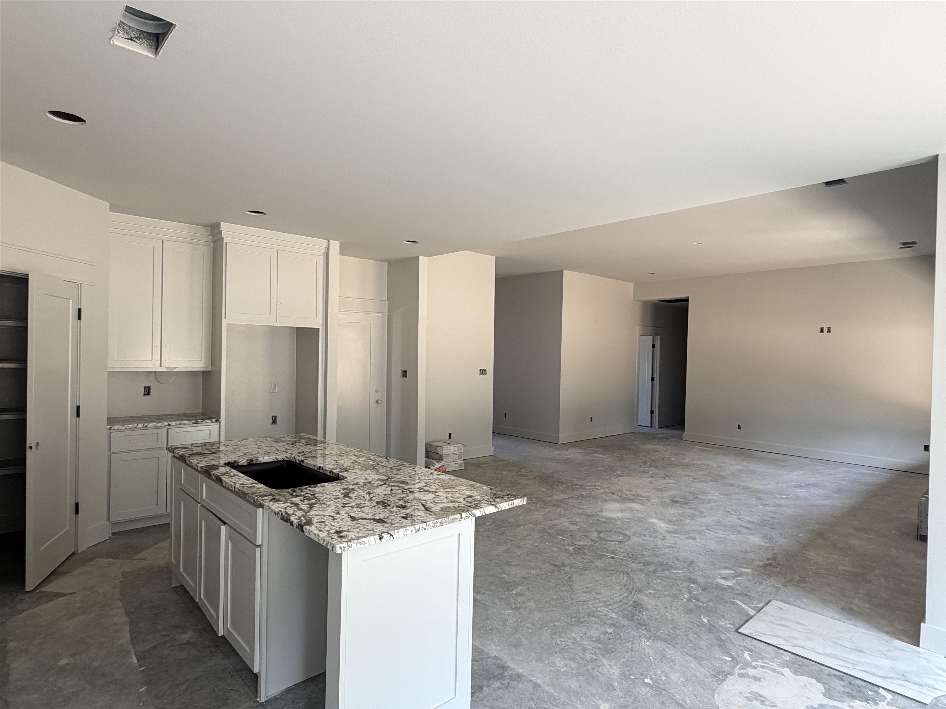 1136 Duke Drive — photo 5