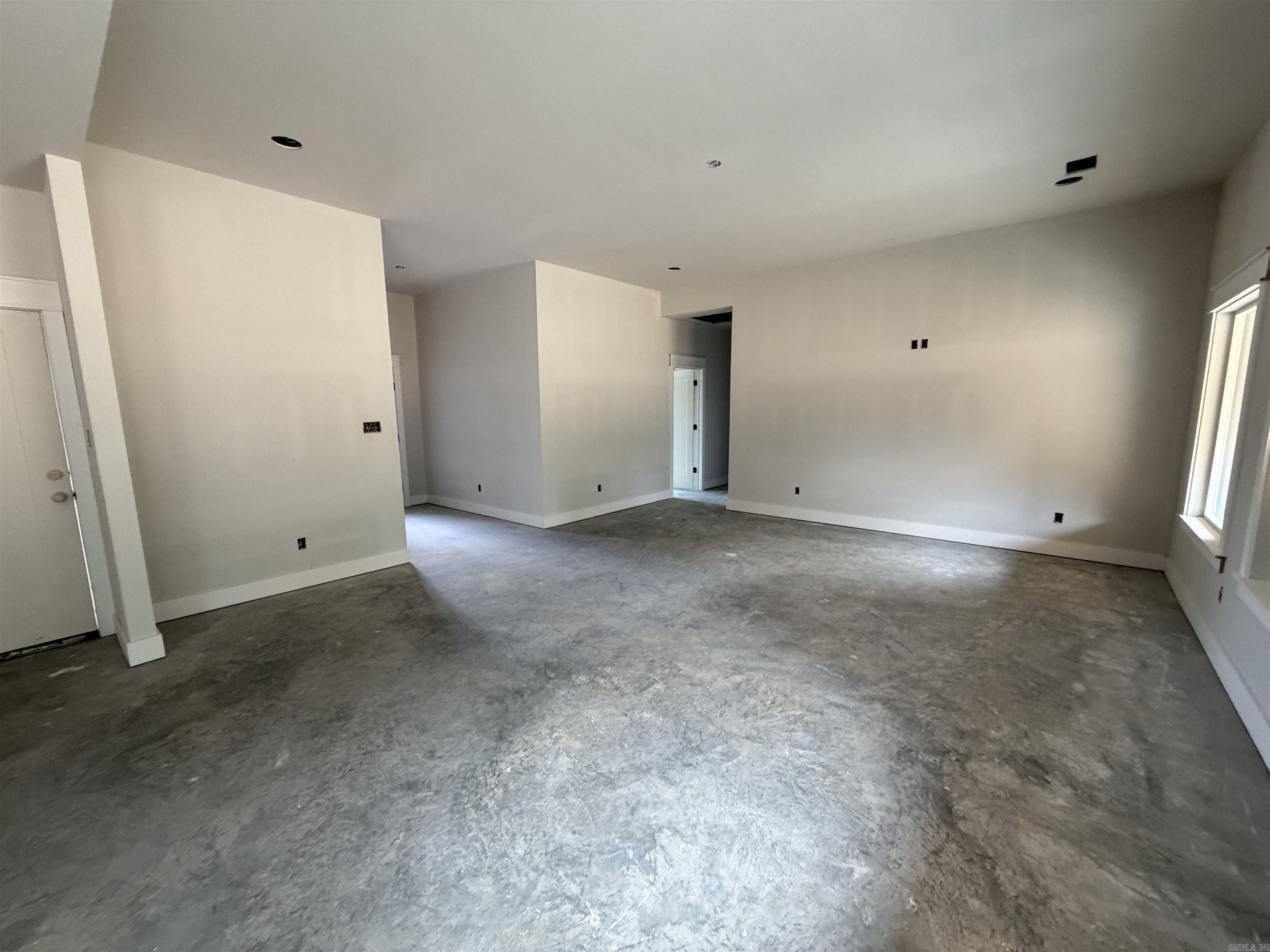 1136 Duke  Bauxite, AR