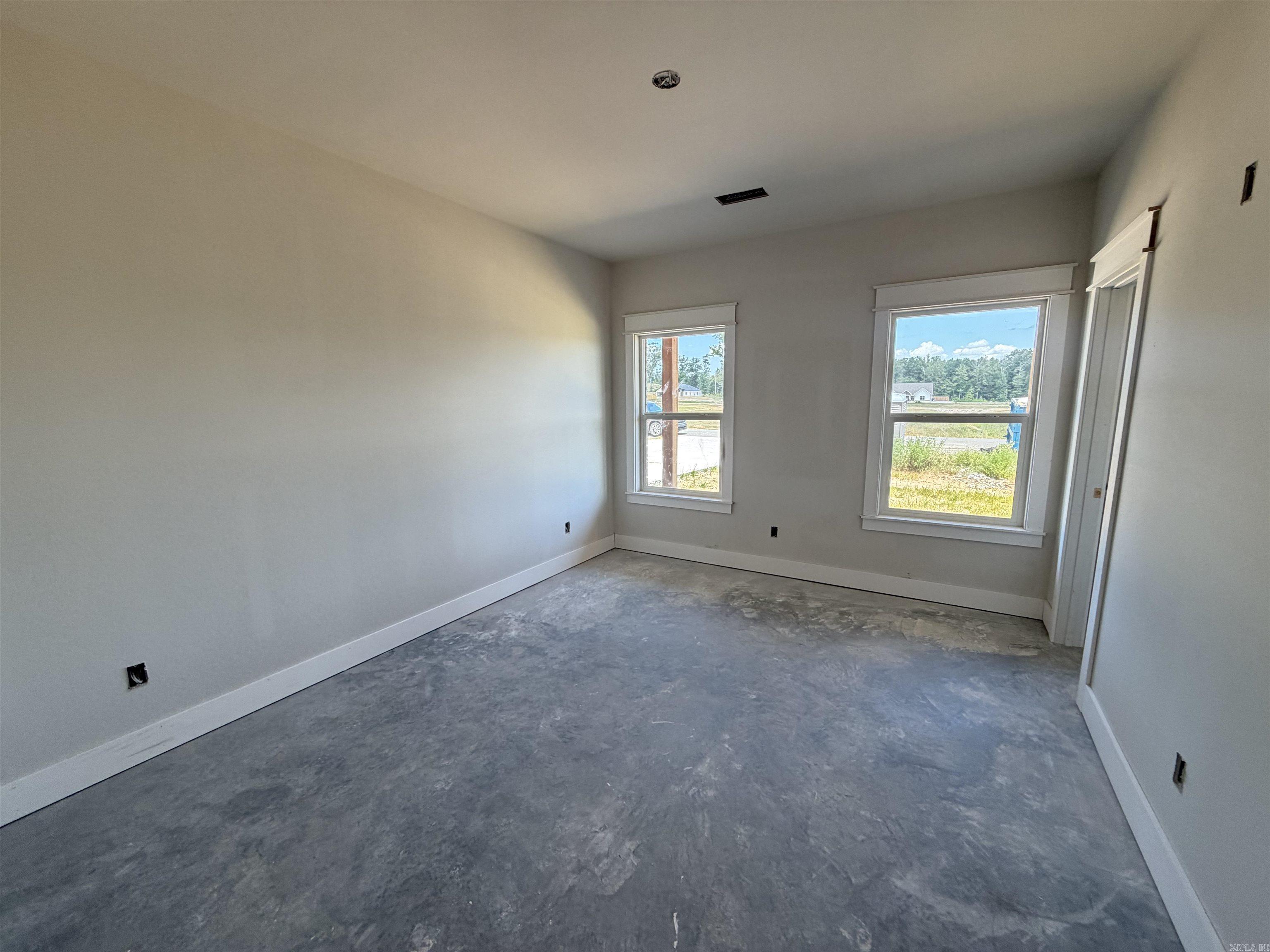 1136 Duke  Bauxite, AR