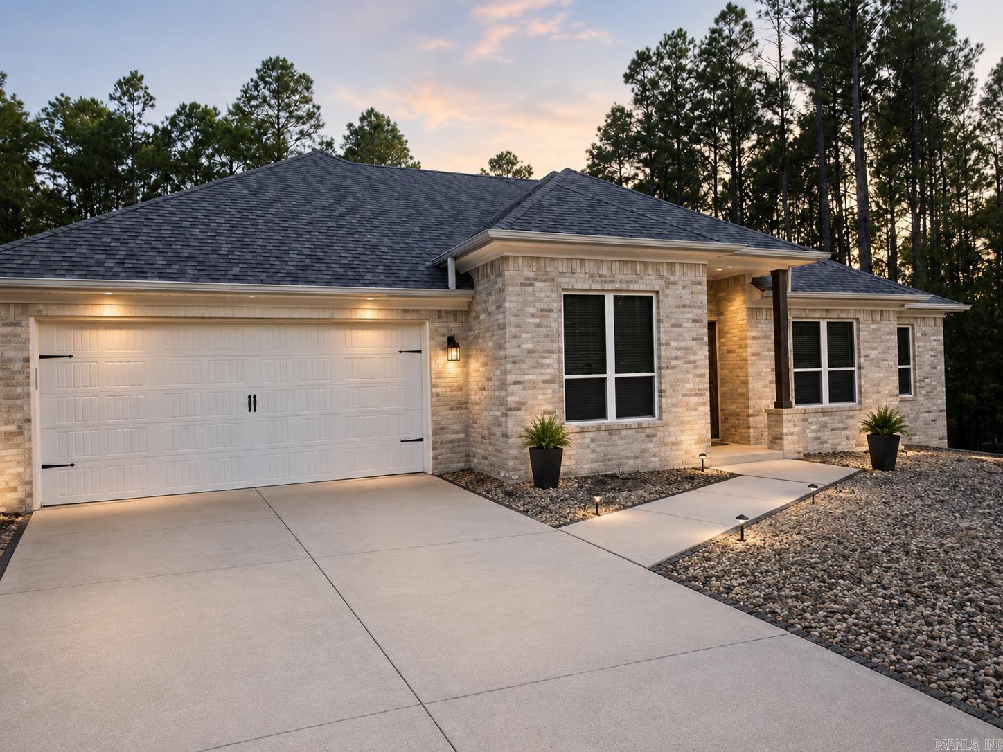 17  Vigoroso Lane  Hot Springs Village, AR