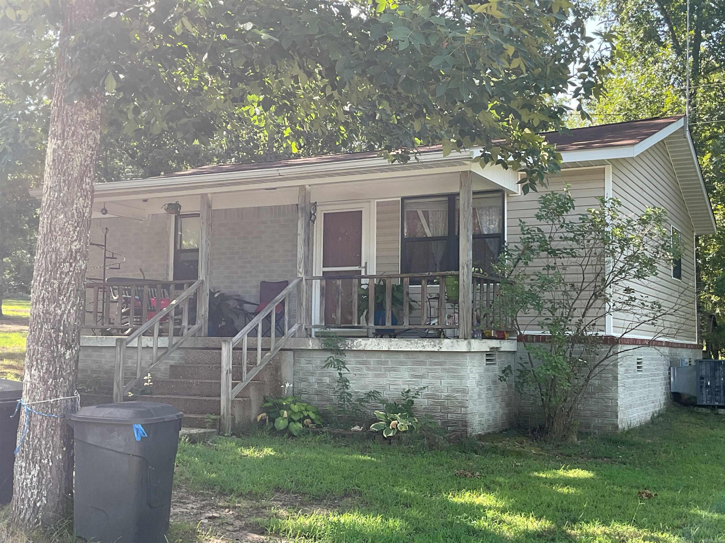 9076 Edgemont Rd.  Greers Ferry, AR