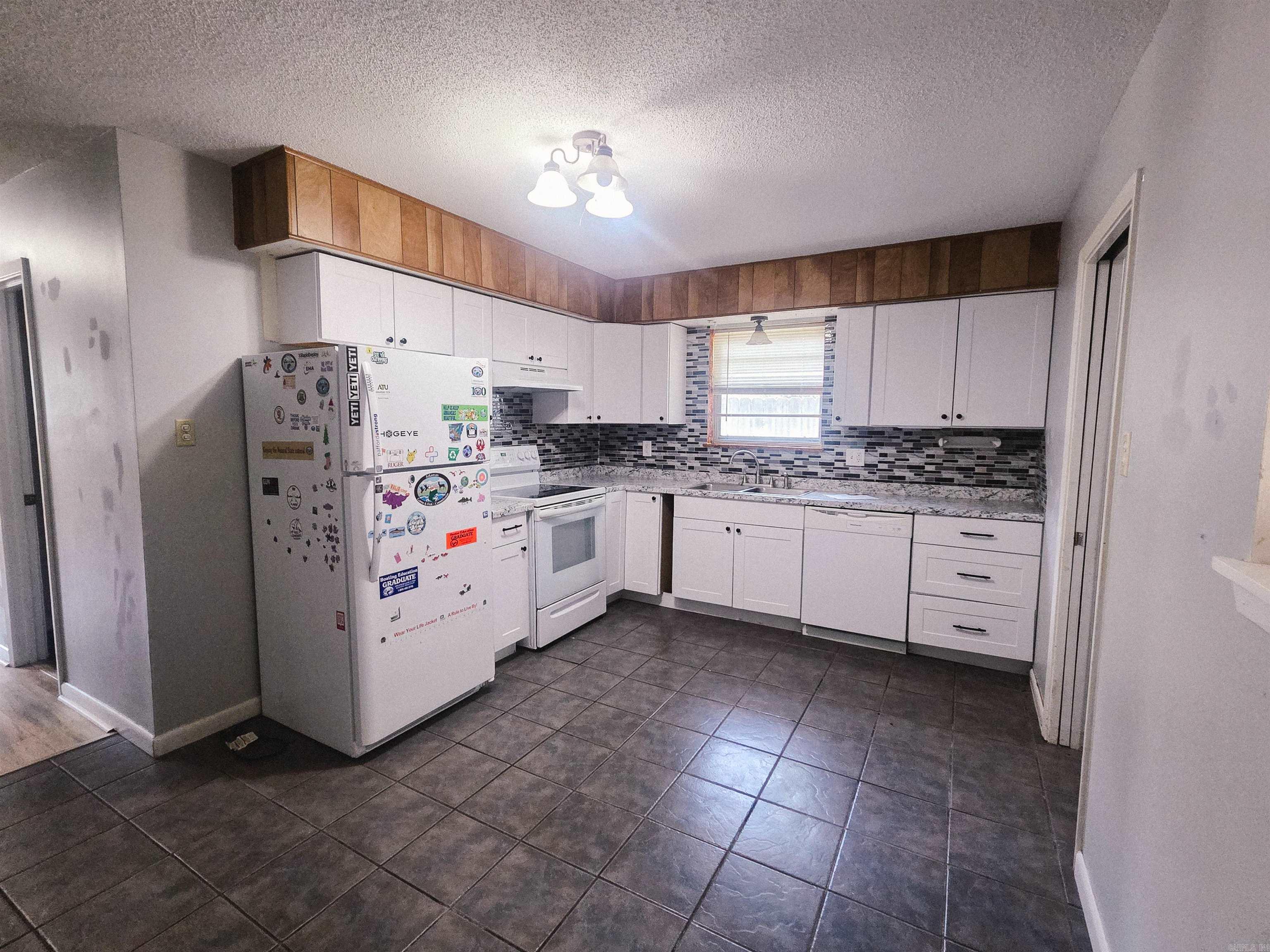 1202 S Wood St  Stuttgart, AR