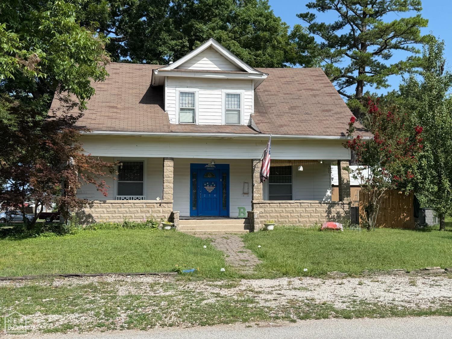 214 SW Lawrence  Hoxie, AR