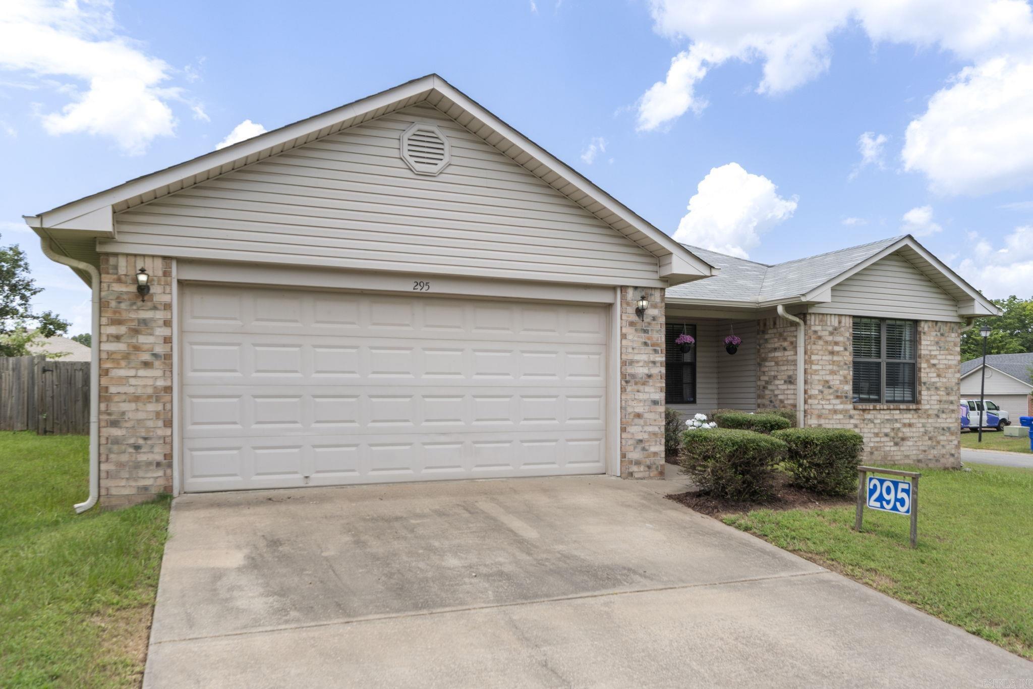 295 Niagra Falls Conway, AR 72032