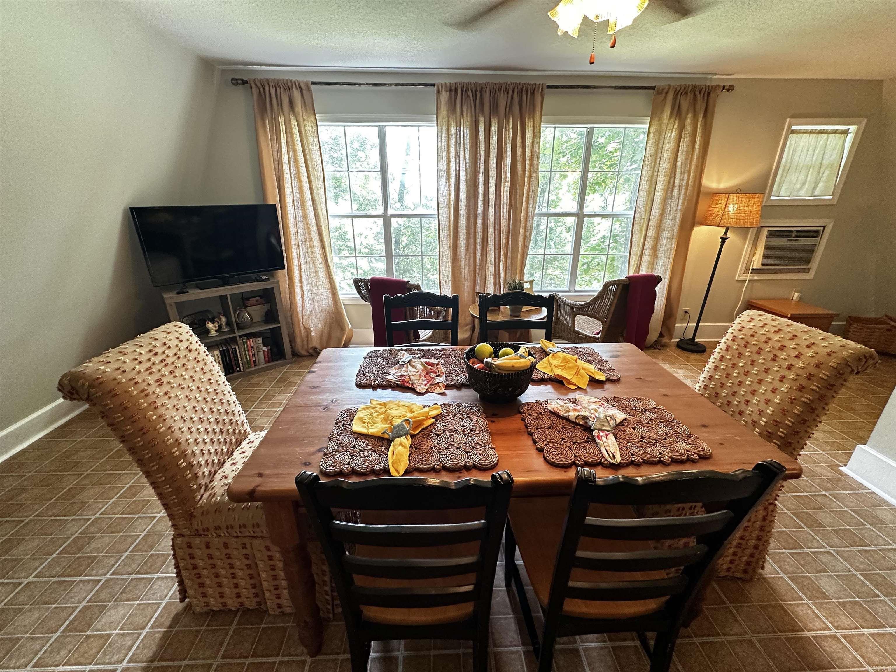 299 Buck Pond  Mountain View, AR