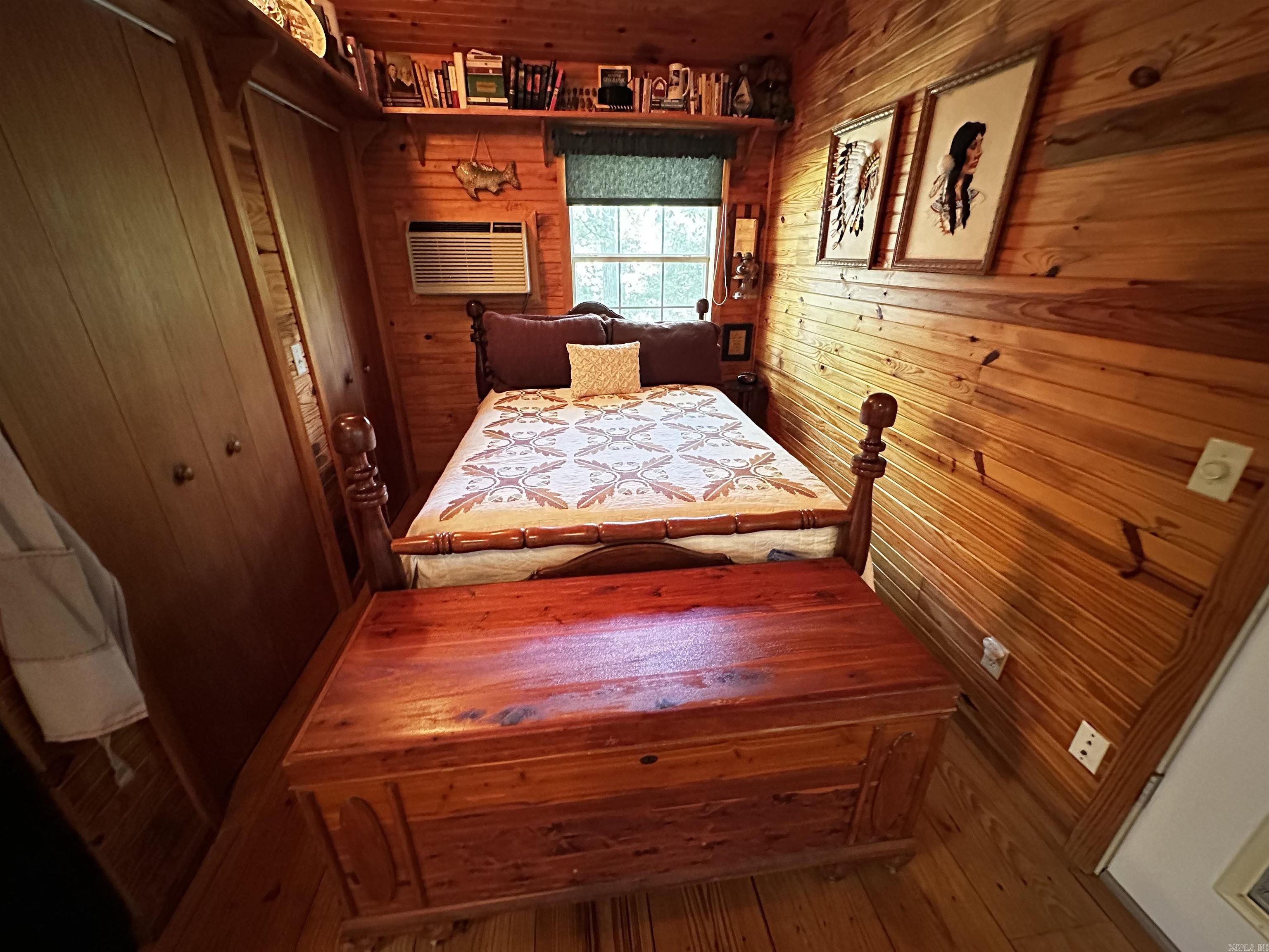 299 Buck Pond  Mountain View, AR