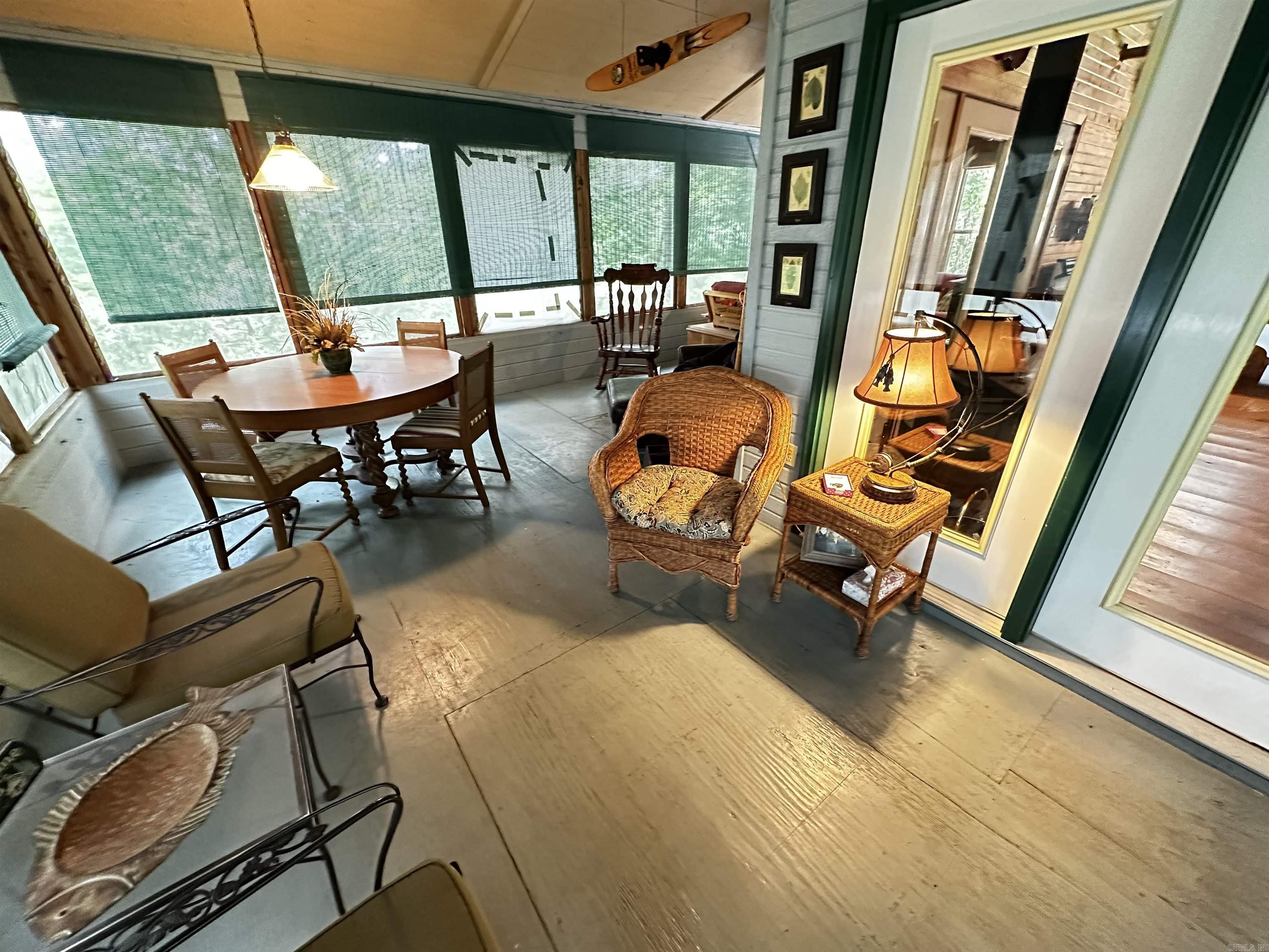 299 Buck Pond  Mountain View, AR