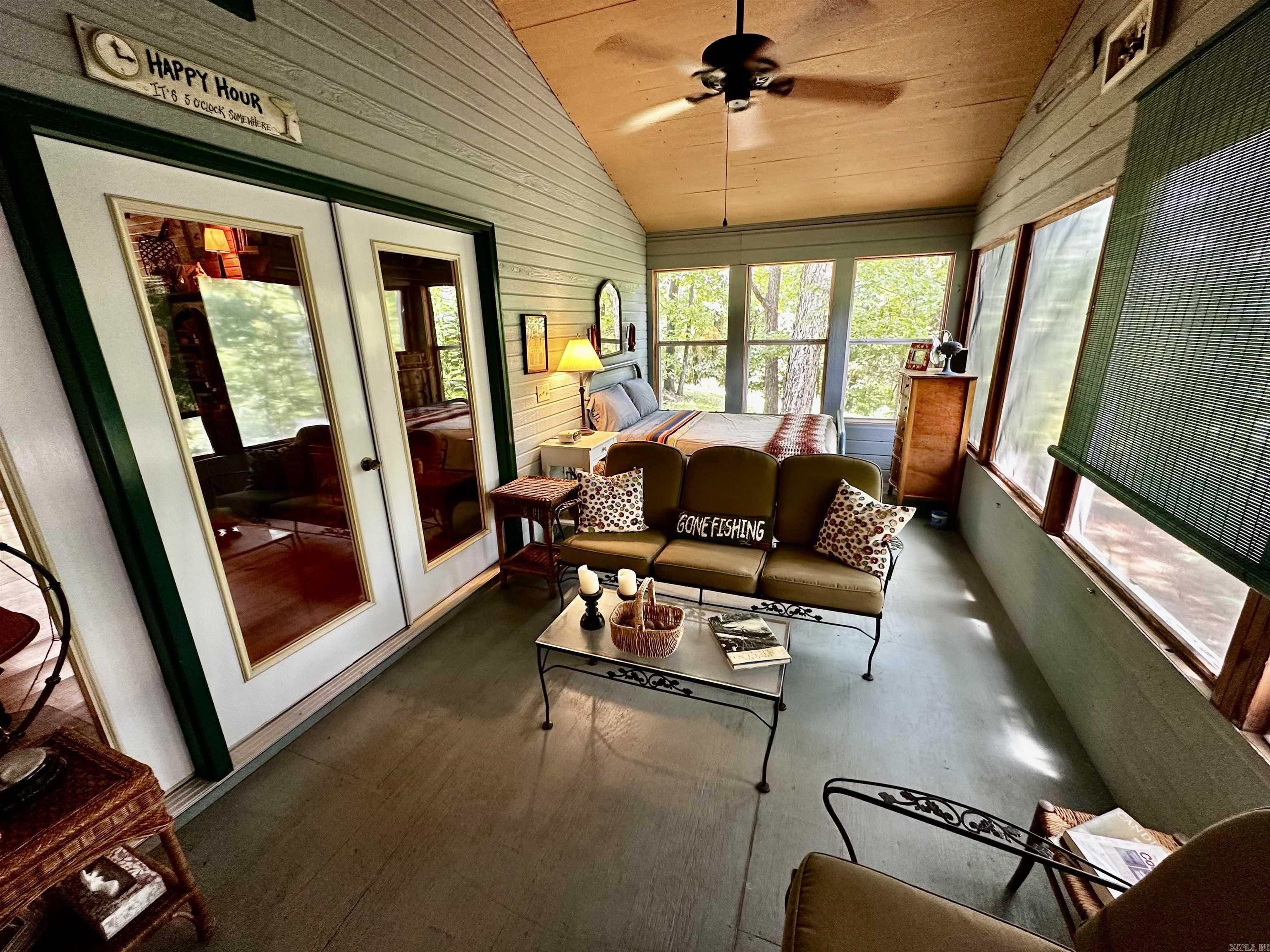 299 Buck Pond  Mountain View, AR