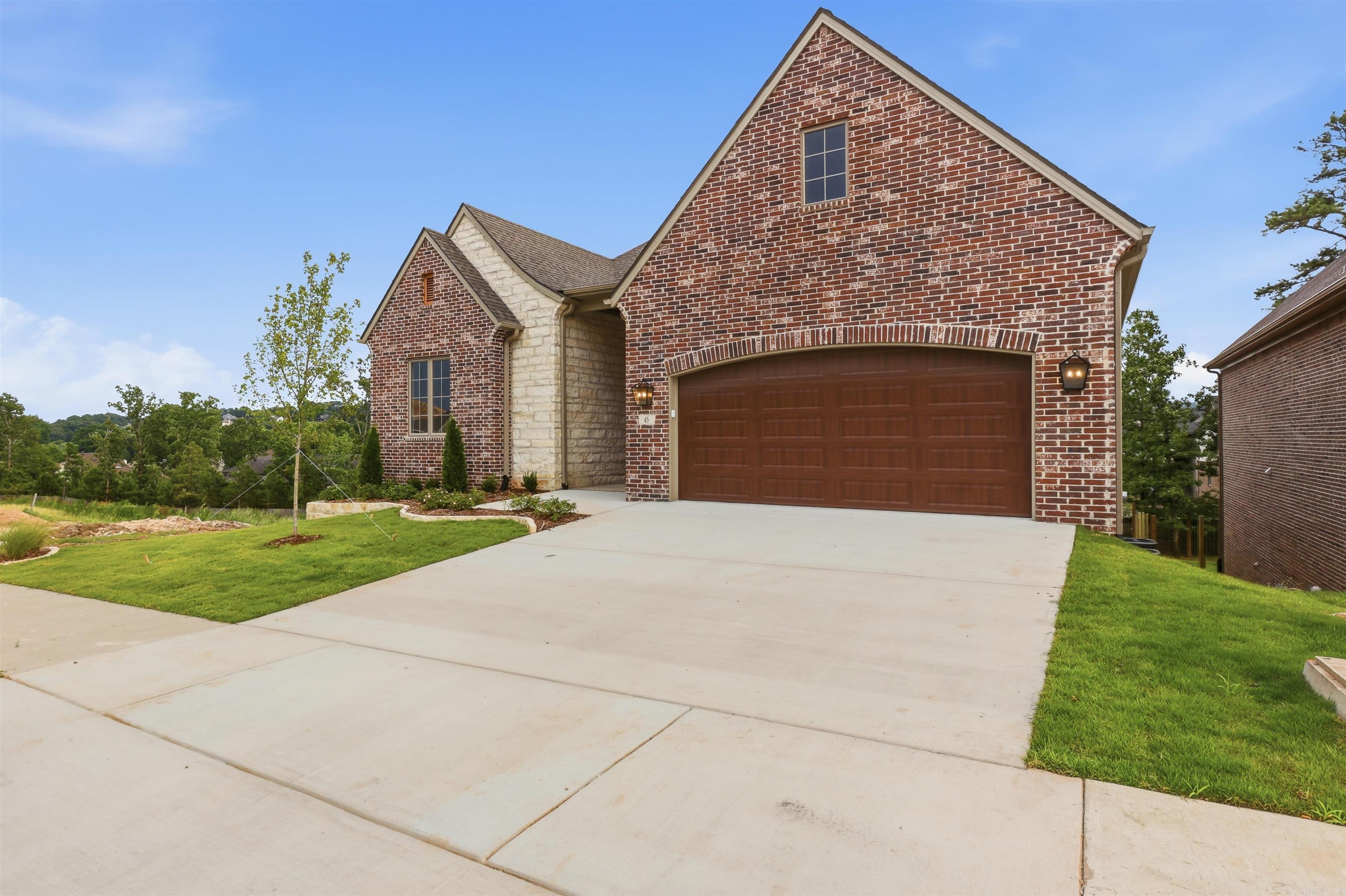 45 Mountain Brook  Little Rock, AR