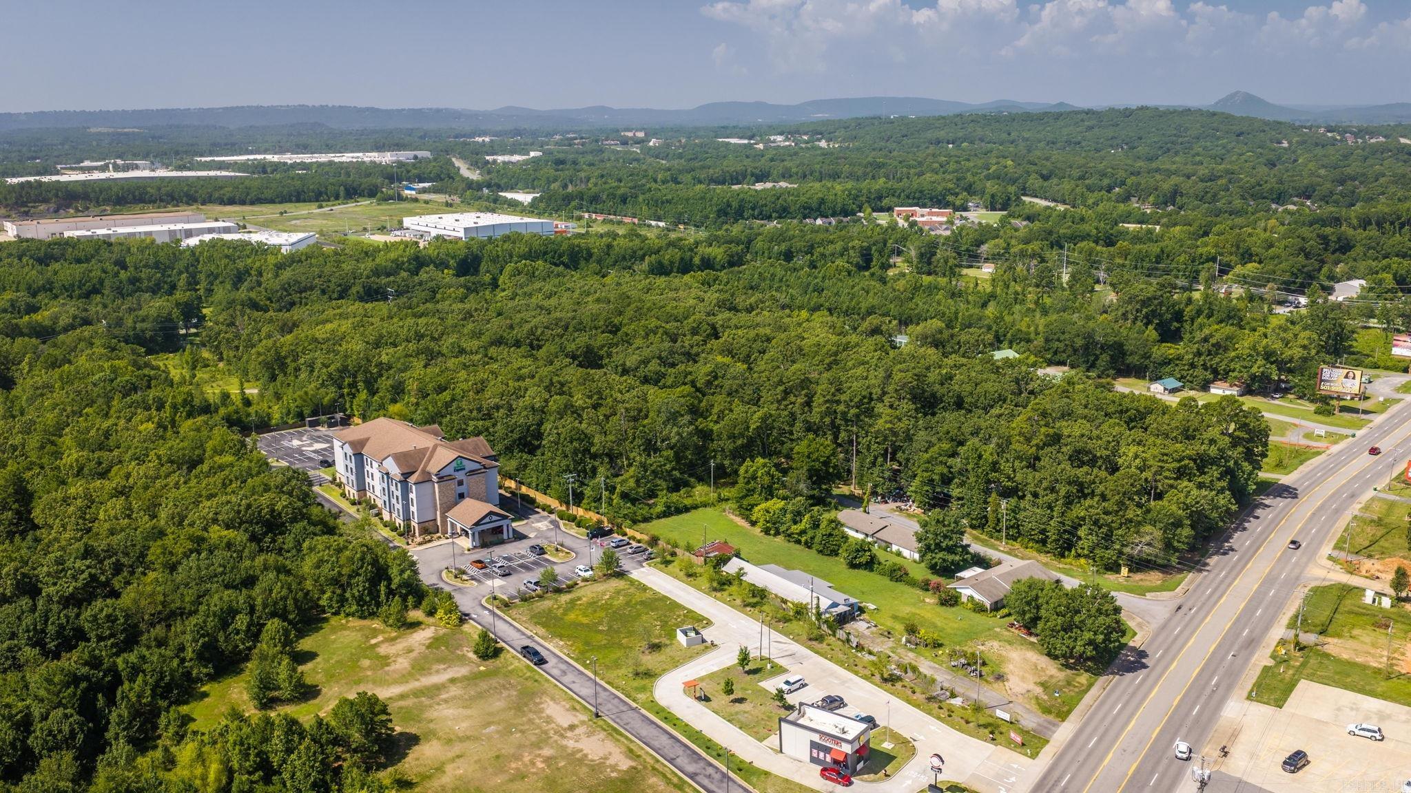 20717 Highway 365 N  Maumelle, AR