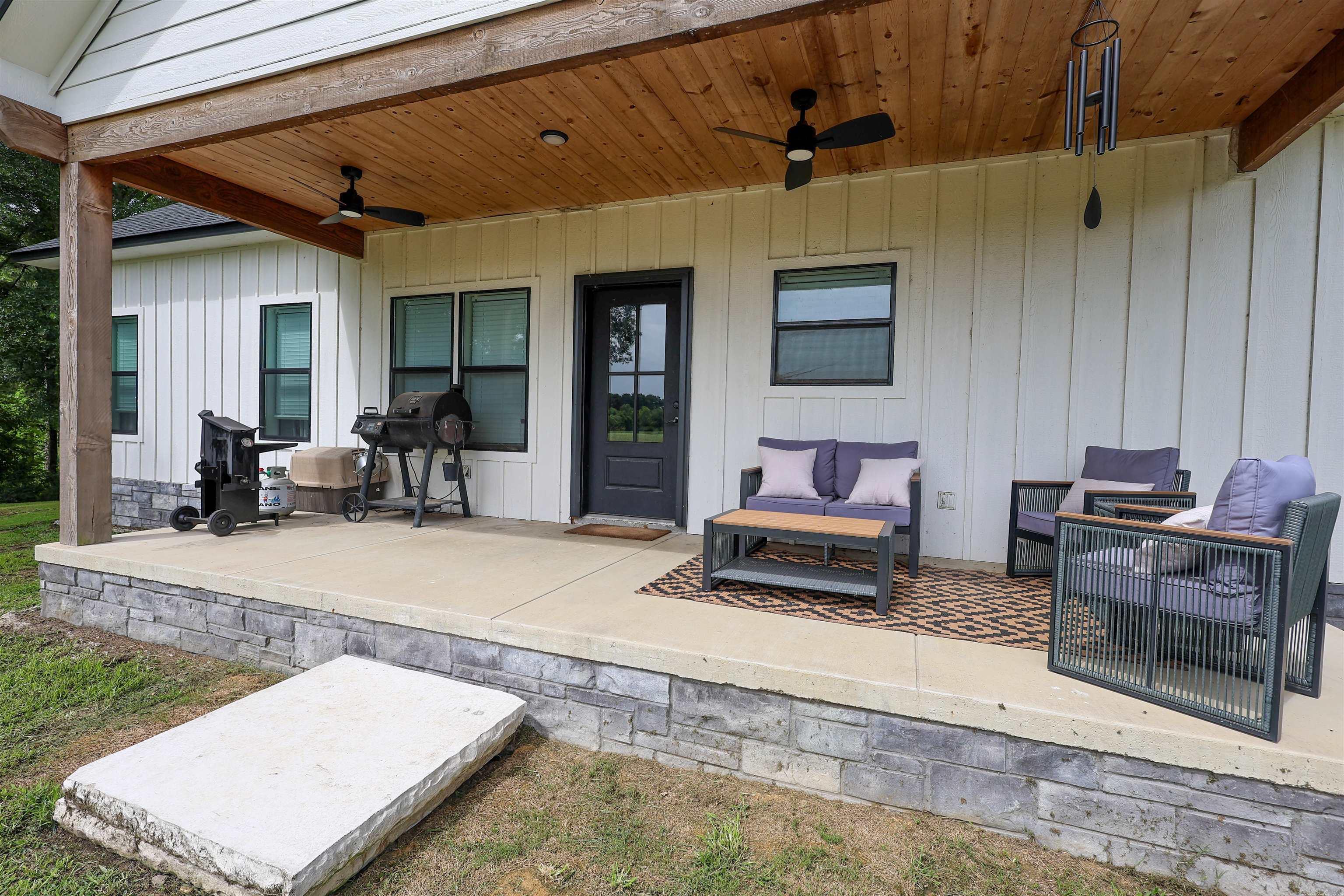 16284 HWY 278  Umpire, AR
