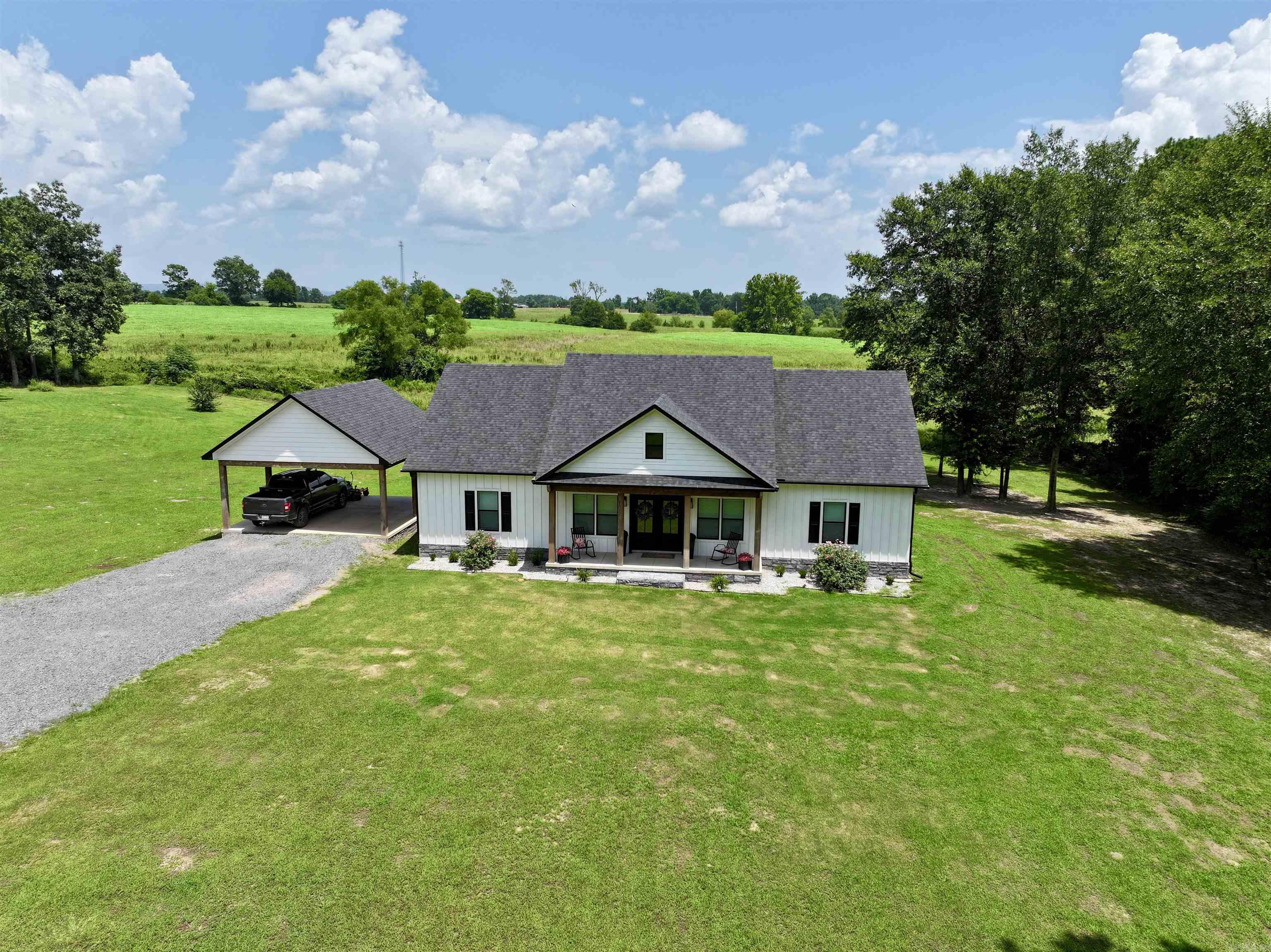 16284 HWY 278  Umpire, AR