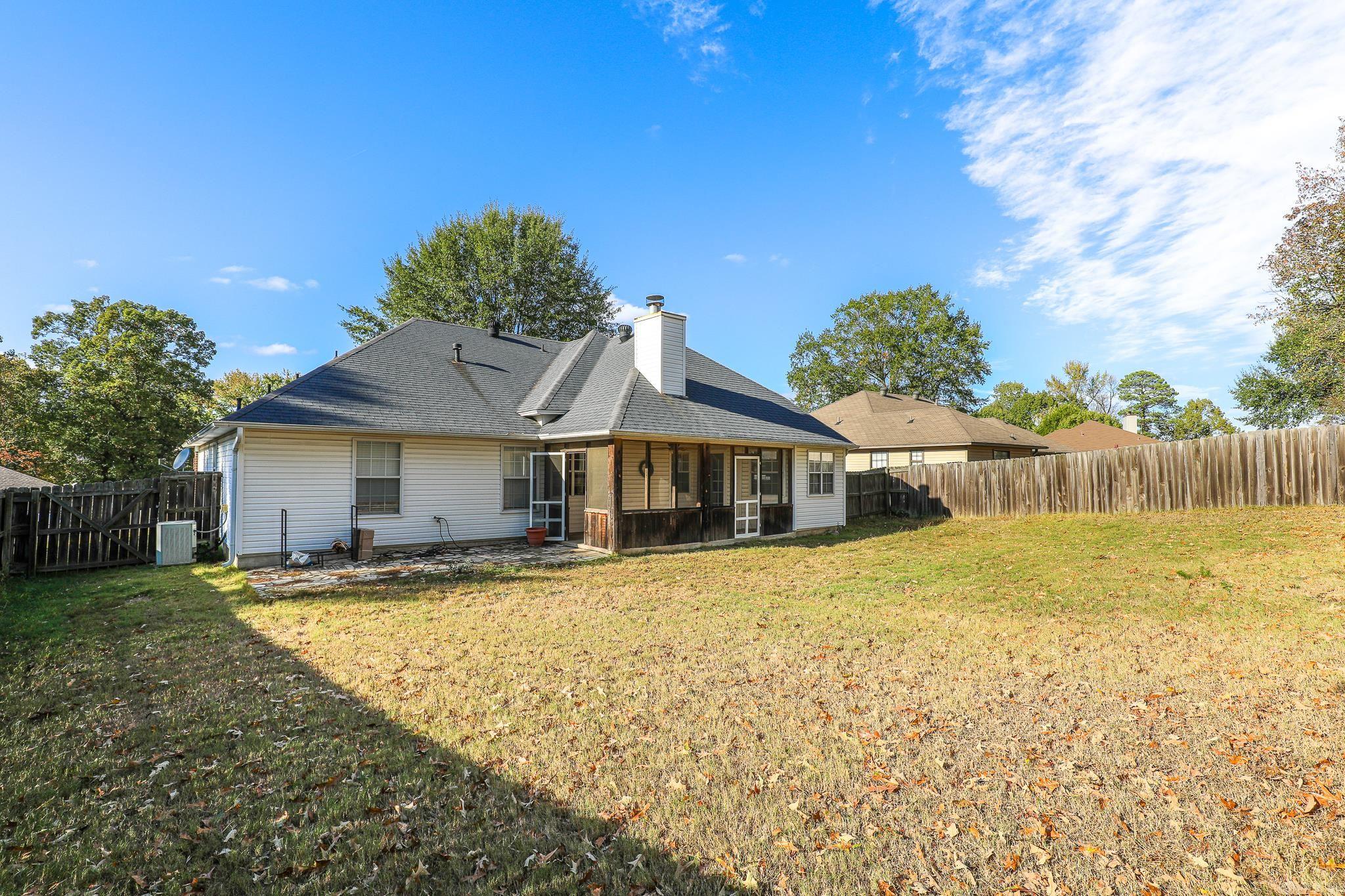1816 DOVE DR  Benton, AR