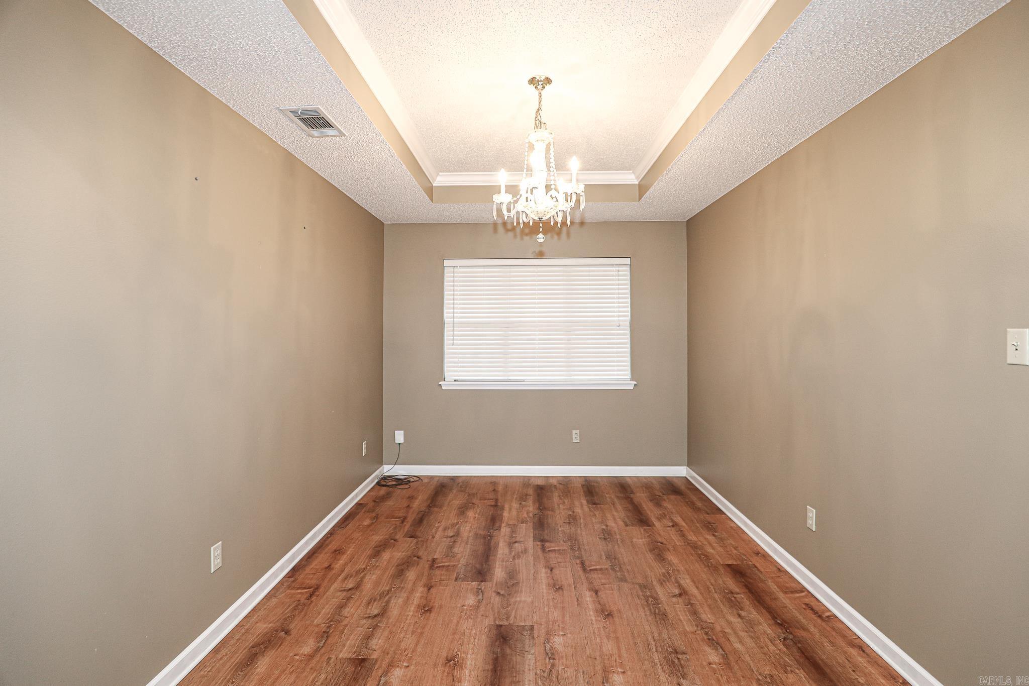 1816 DOVE DR  Benton, AR