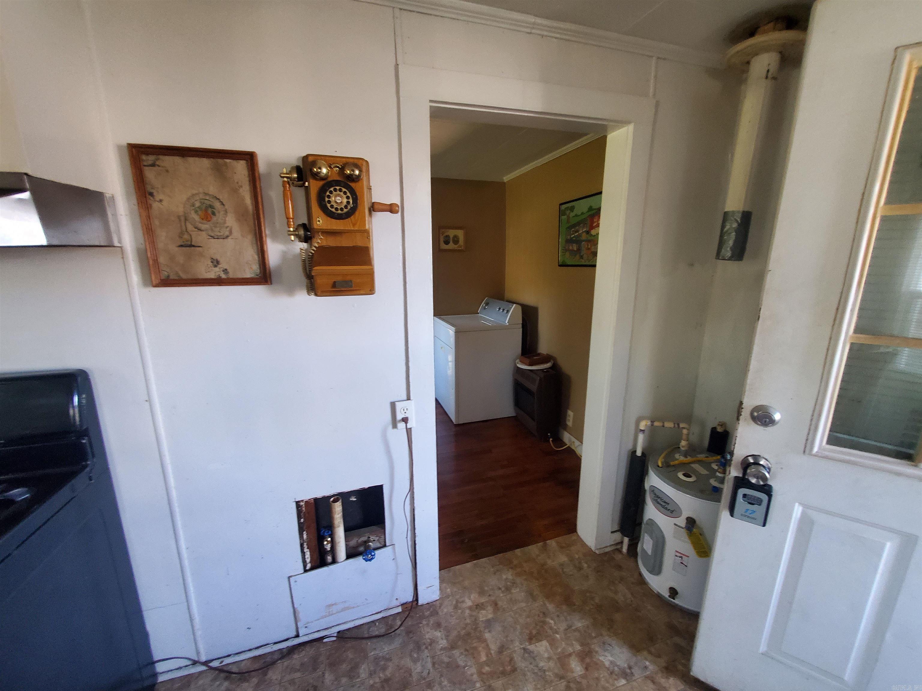 152 N Moore  Piggott, AR