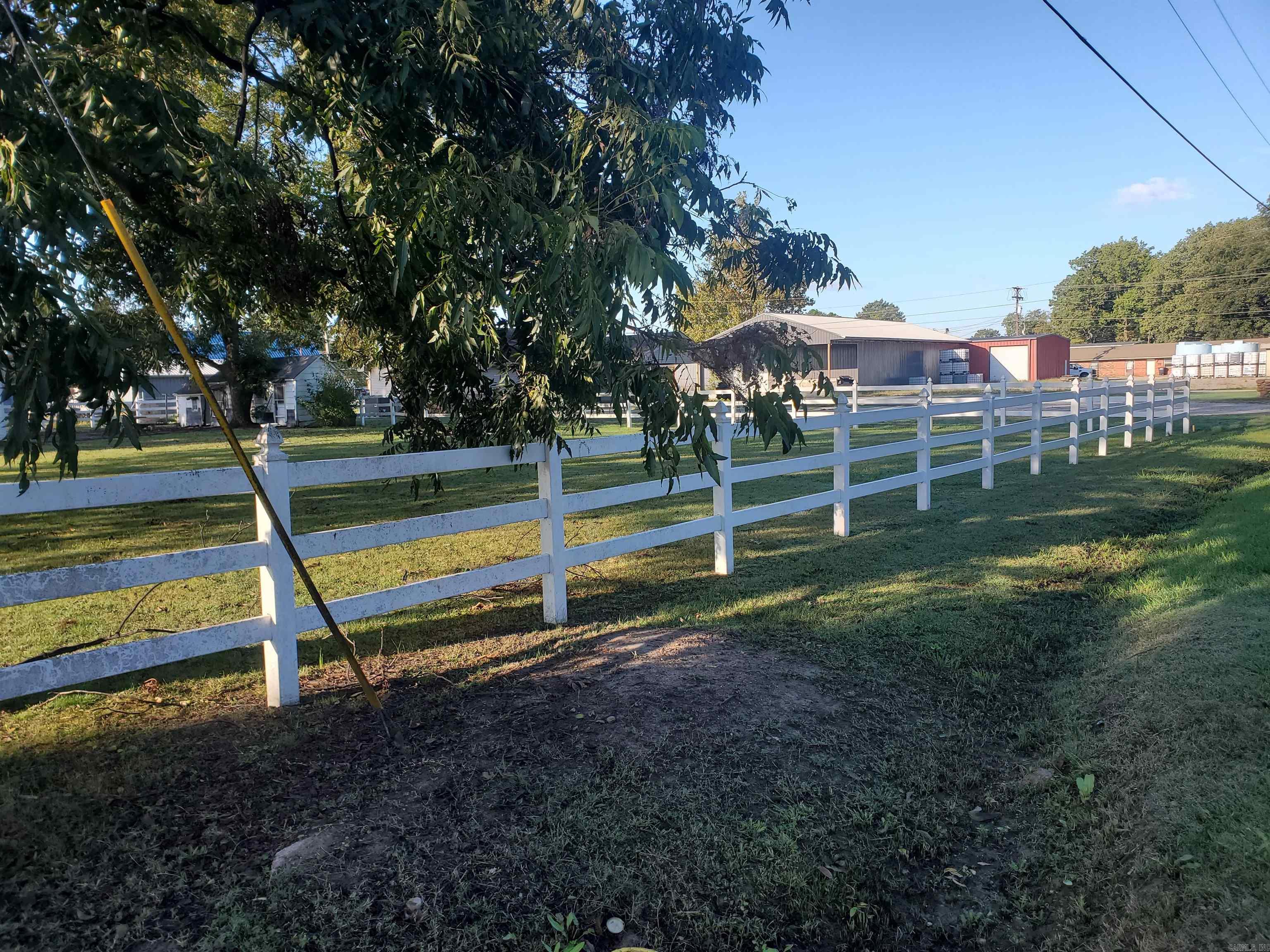 152 N Moore  Piggott, AR