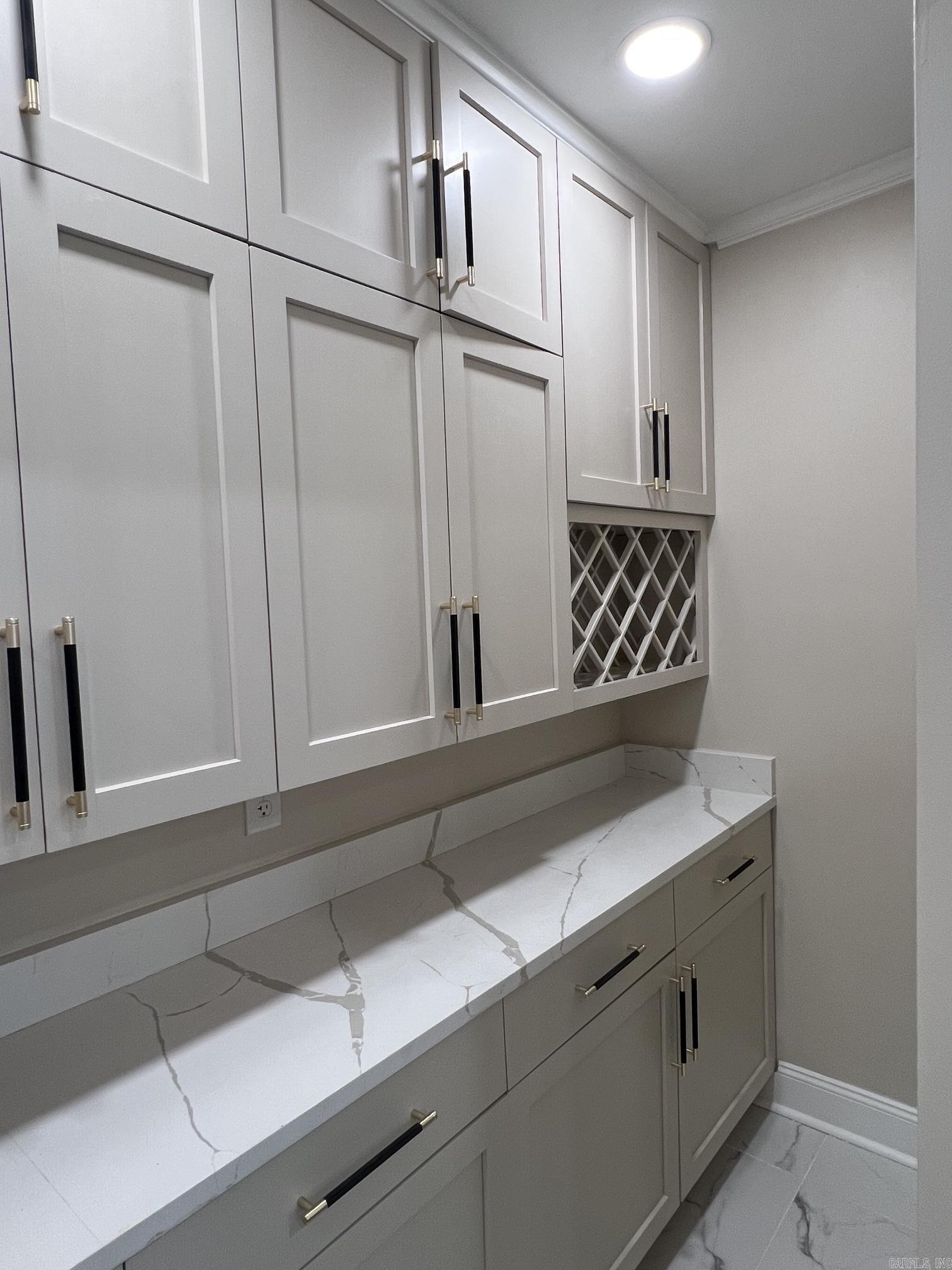6223 CANTRELL  Little Rock, AR