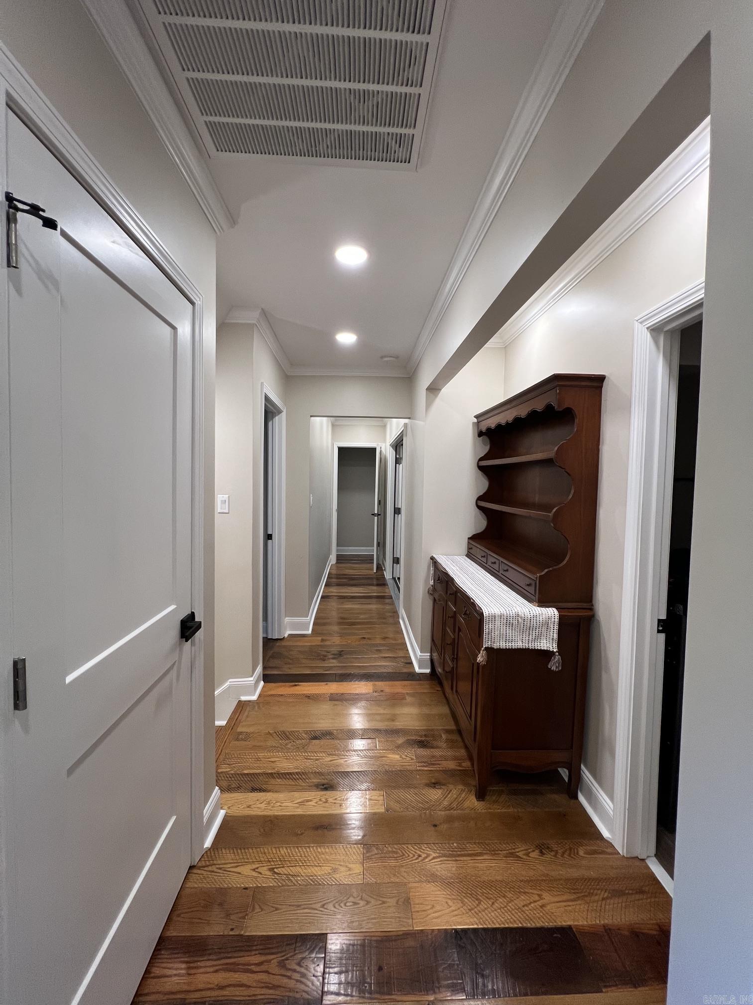6223 CANTRELL  Little Rock, AR