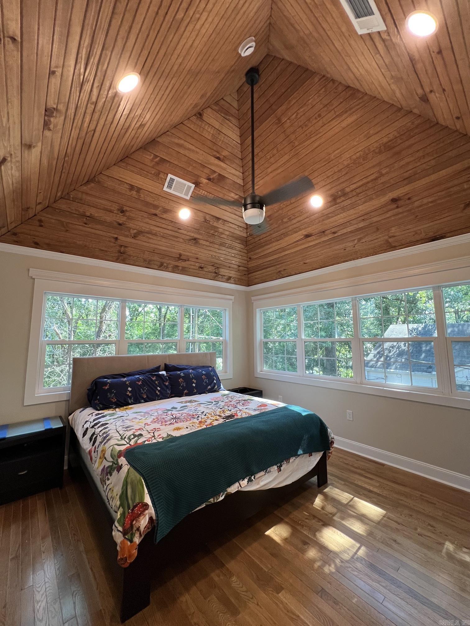 6223 CANTRELL  Little Rock, AR