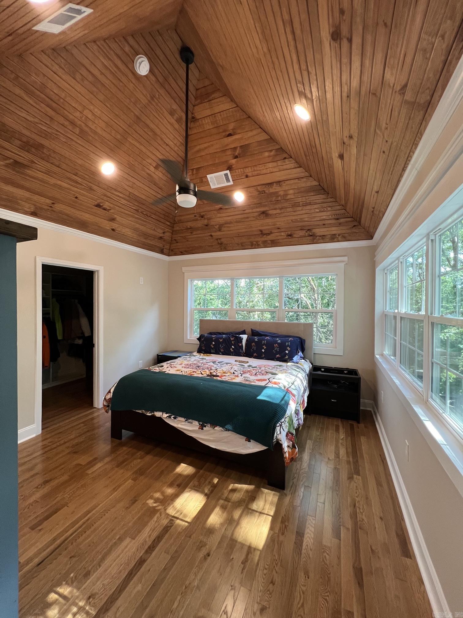 6223 CANTRELL  Little Rock, AR