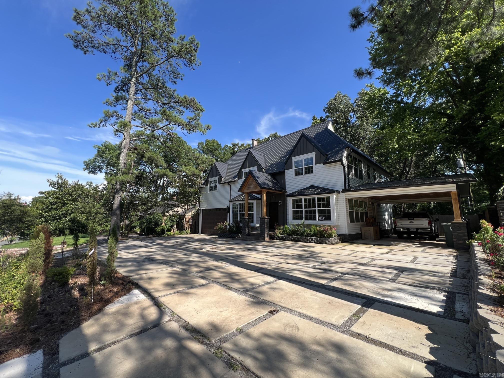 6223 CANTRELL  Little Rock, AR