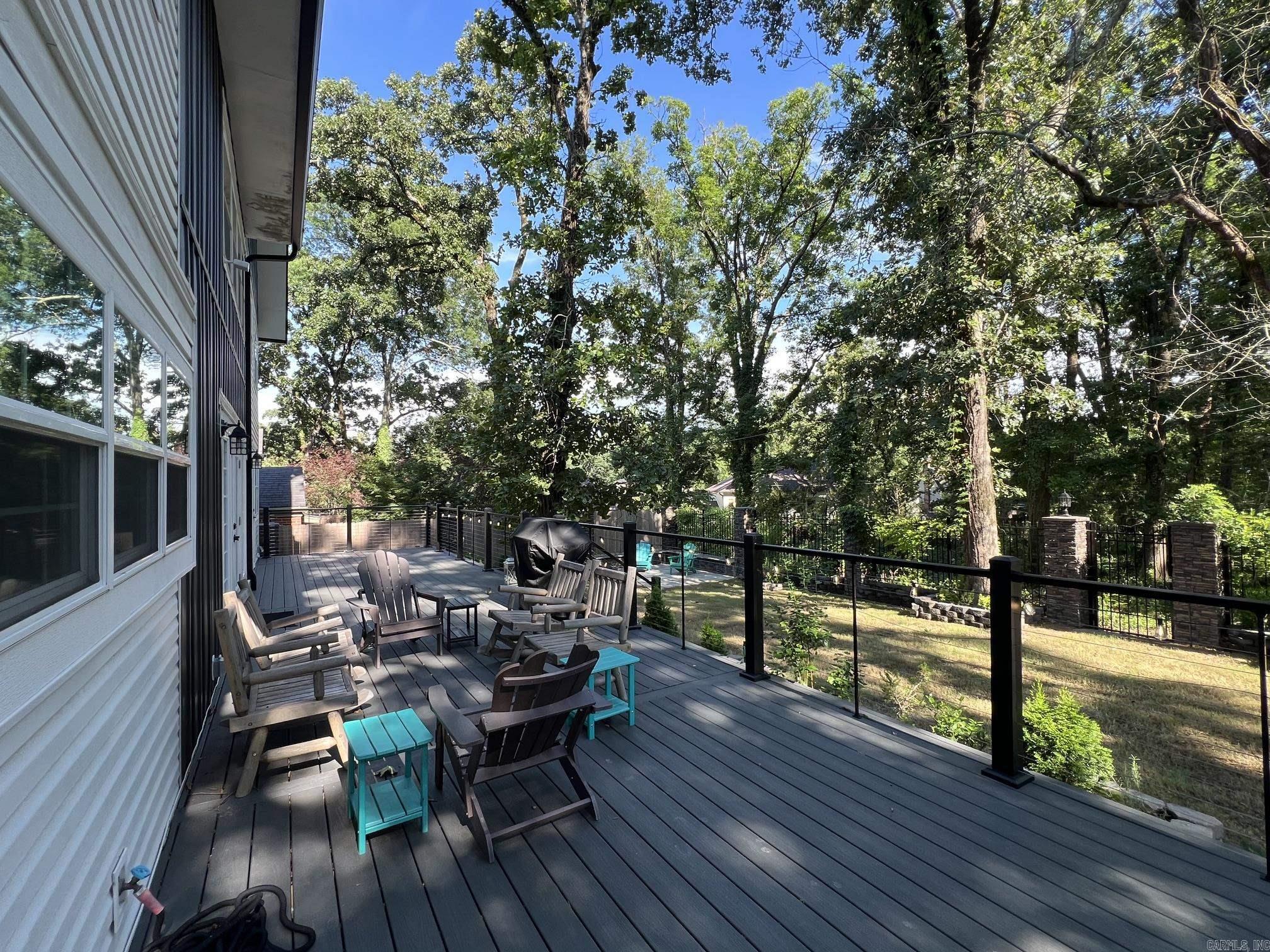6223 CANTRELL  Little Rock, AR