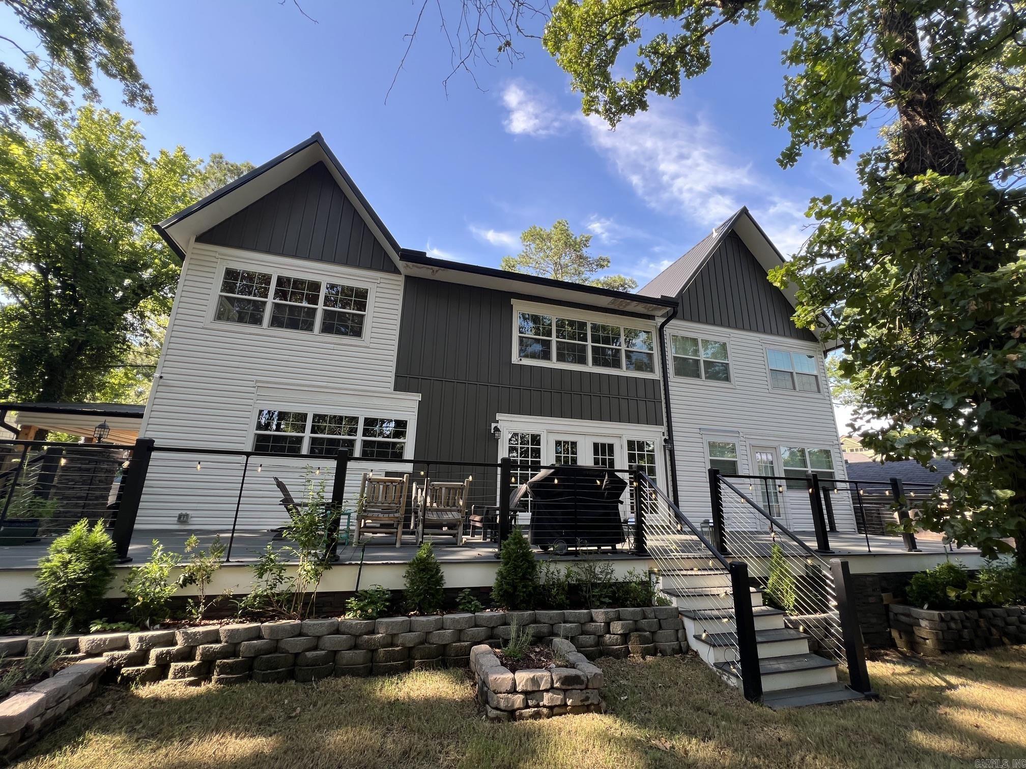6223 CANTRELL  Little Rock, AR
