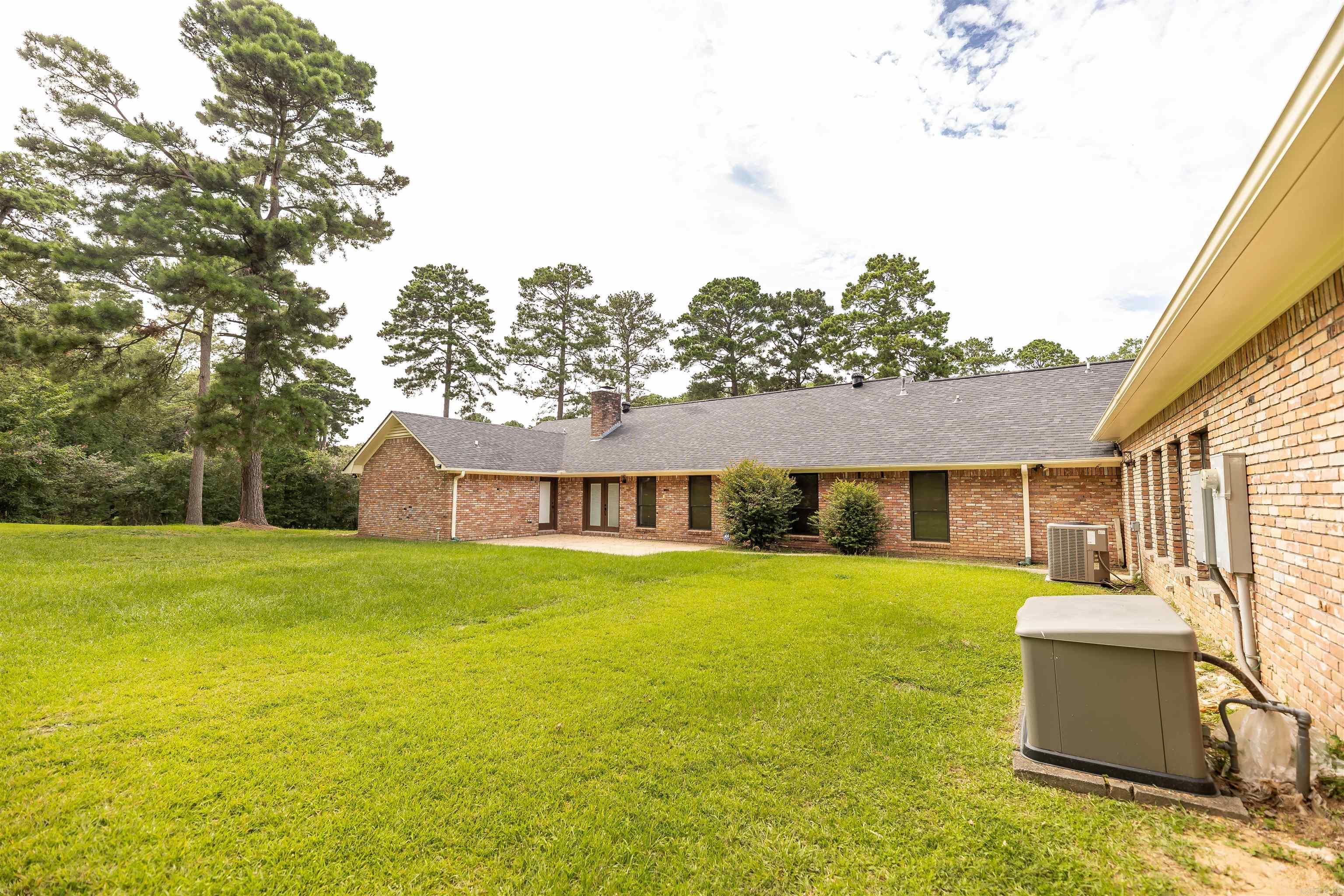 1265 Hollow Hills Dr  Camden, AR