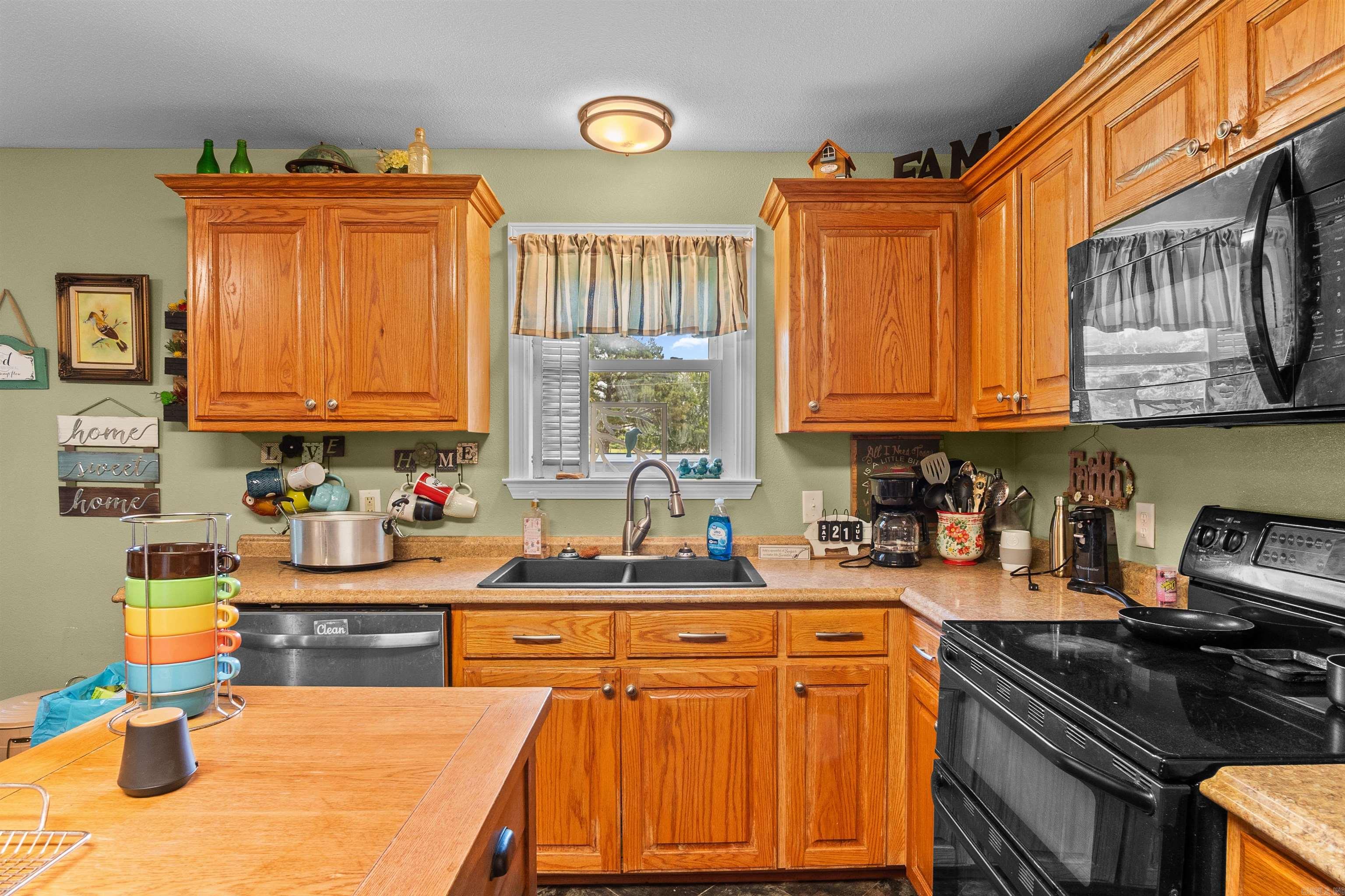 175 Charlie Loop  Lonoke, AR