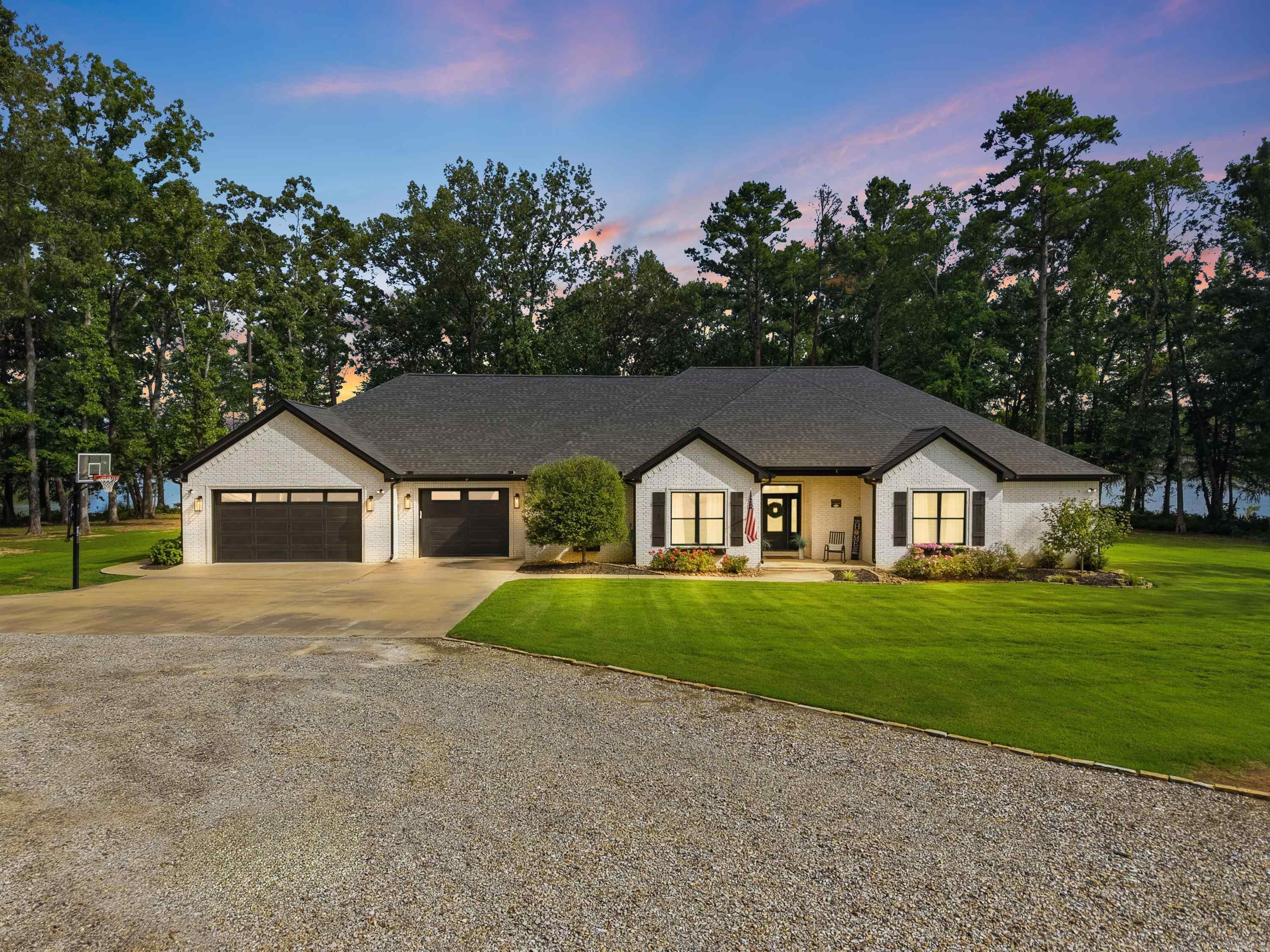8 Lea Lane Perryville, AR 72126