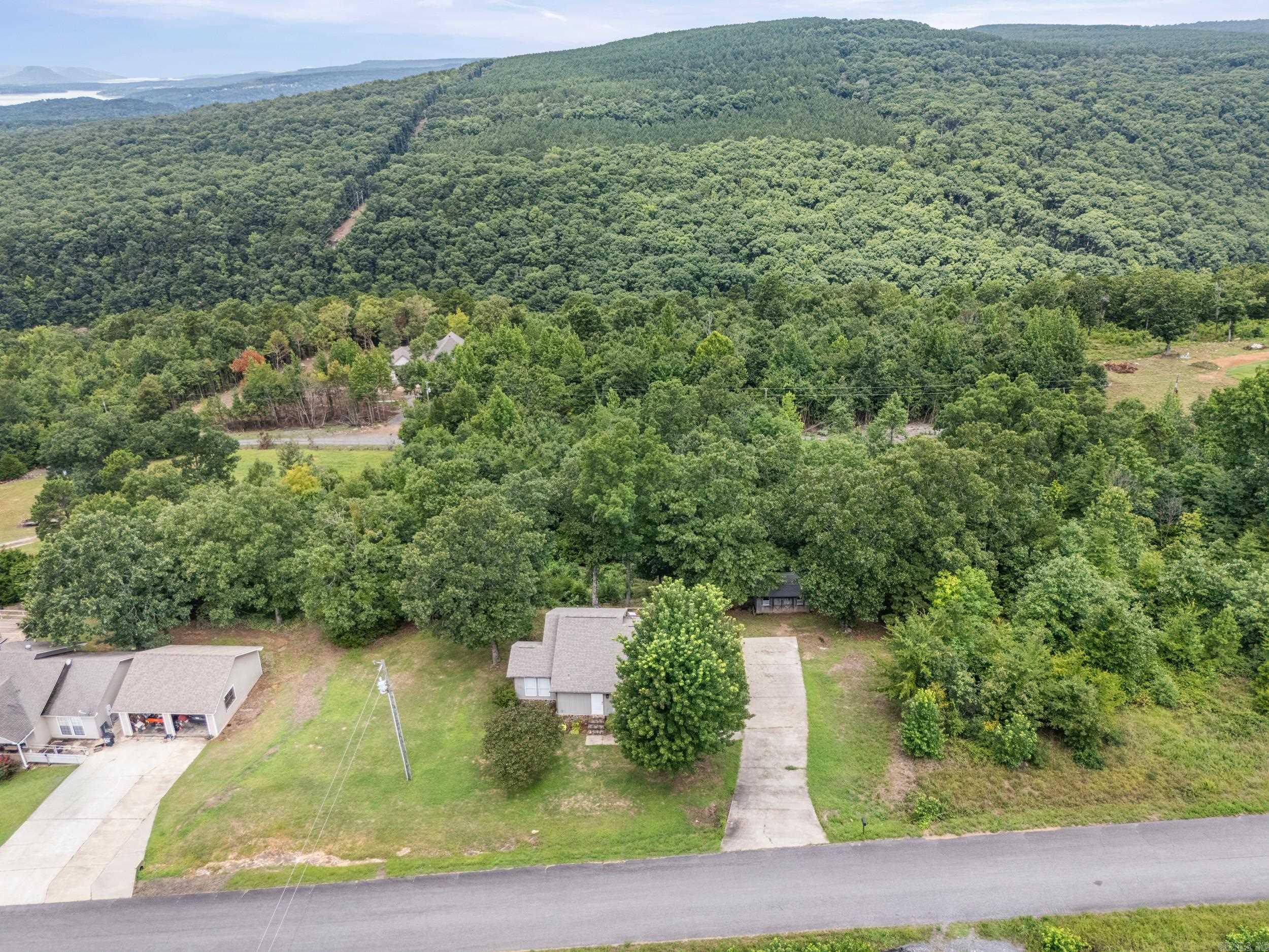 190 Hill Creek  Edgemont, AR