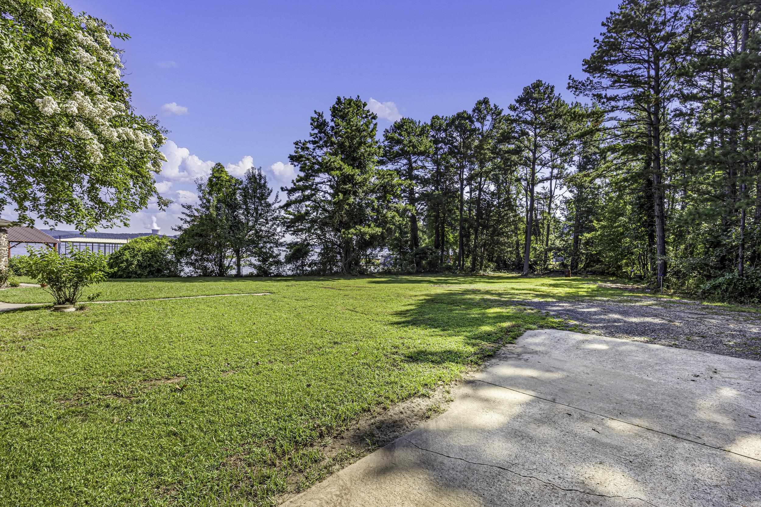 10101 Lakeshore  Dardanelle, AR