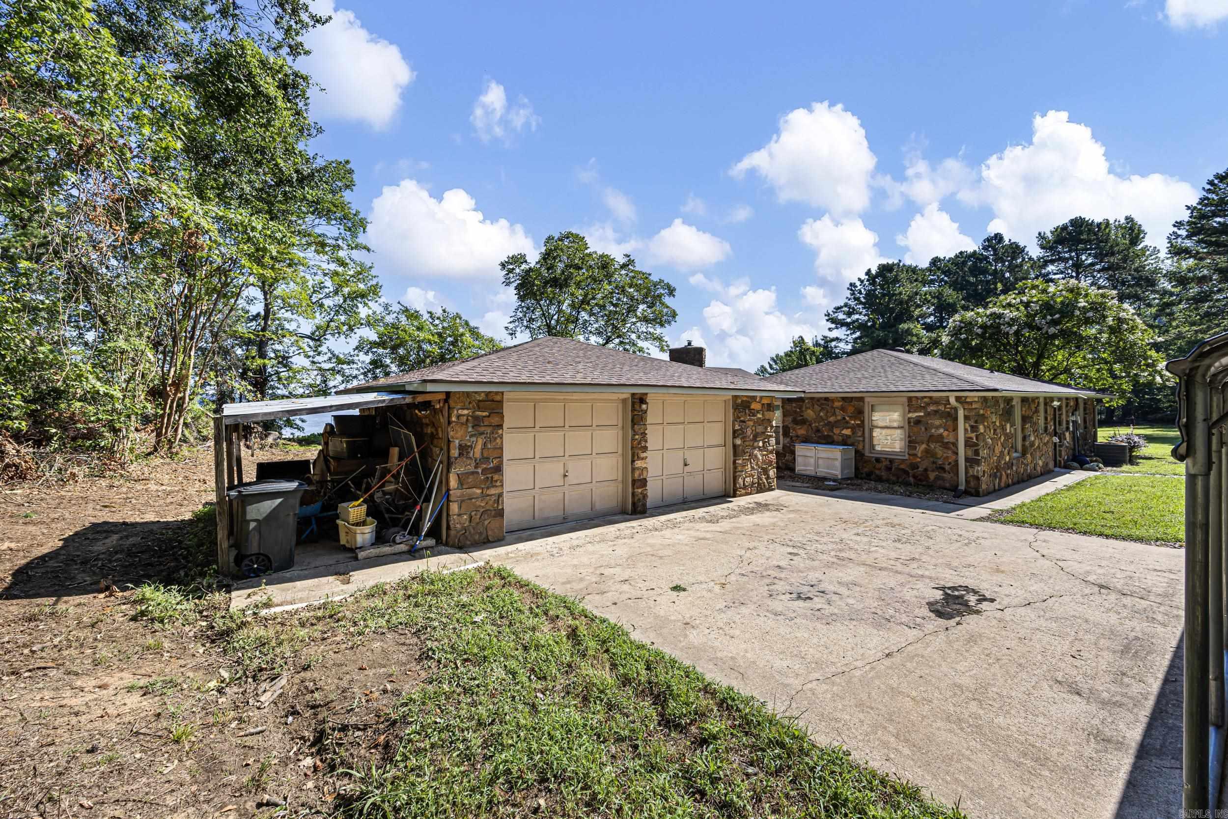 10101 Lakeshore  Dardanelle, AR