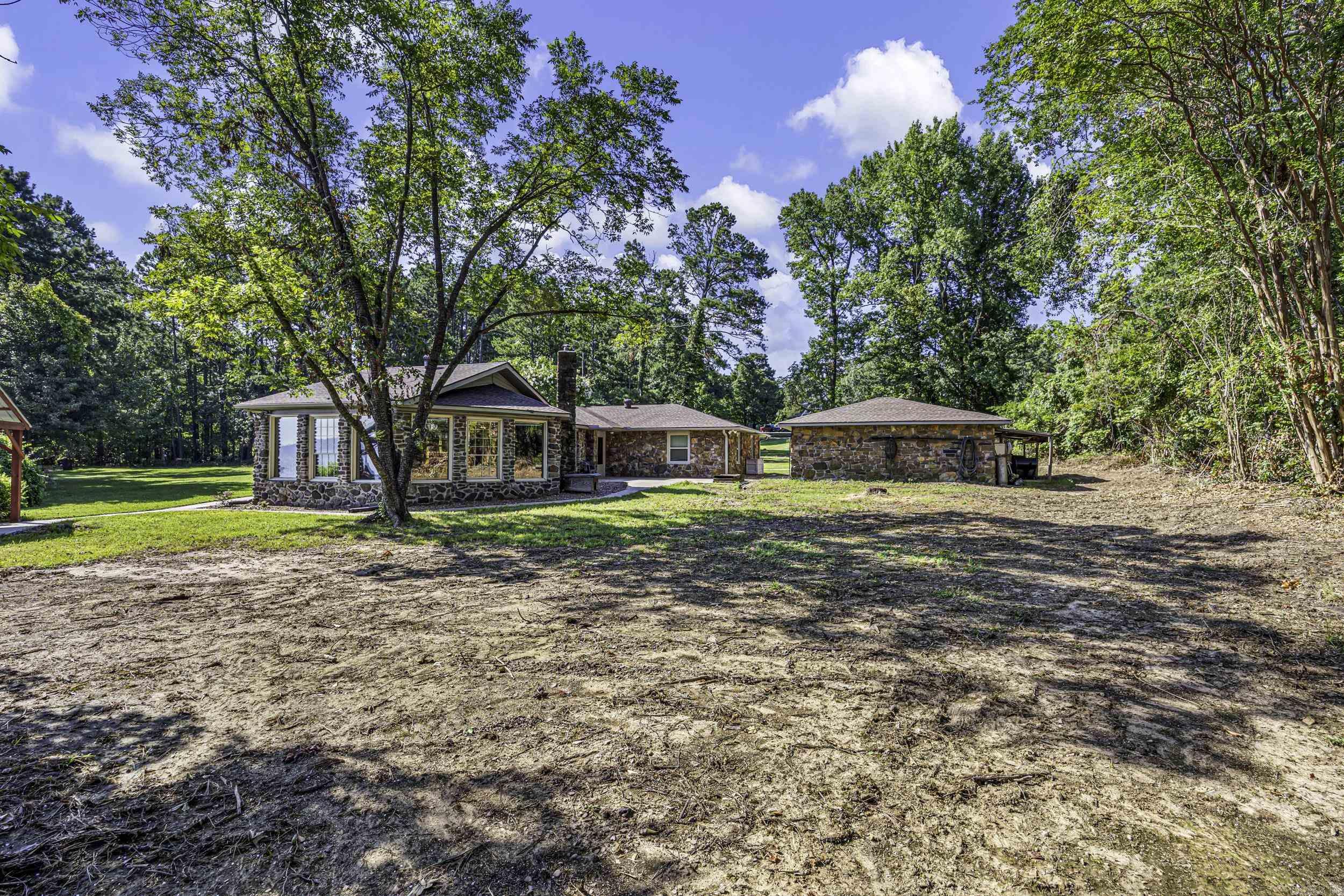 10101 Lakeshore  Dardanelle, AR