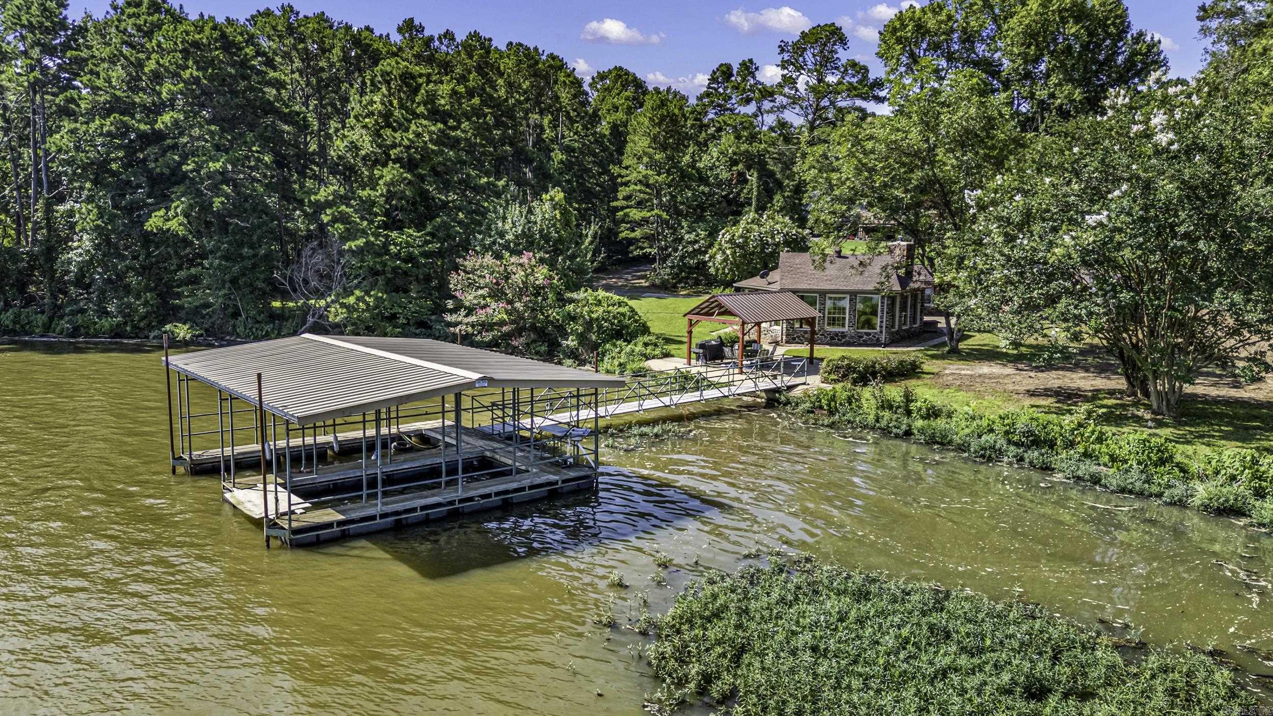 10101 Lakeshore  Dardanelle, AR