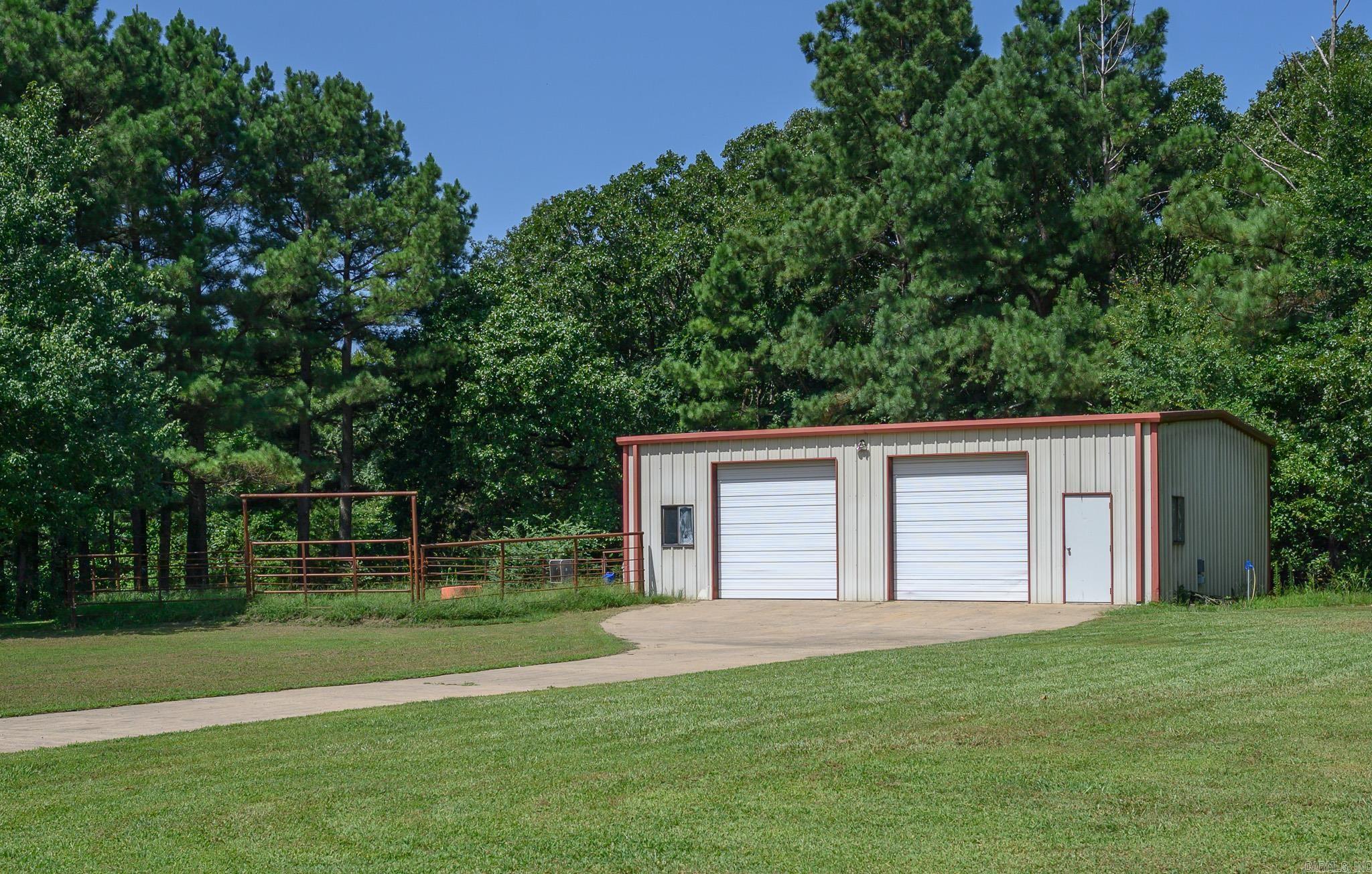 3021 Highway 71 N  Mena, AR