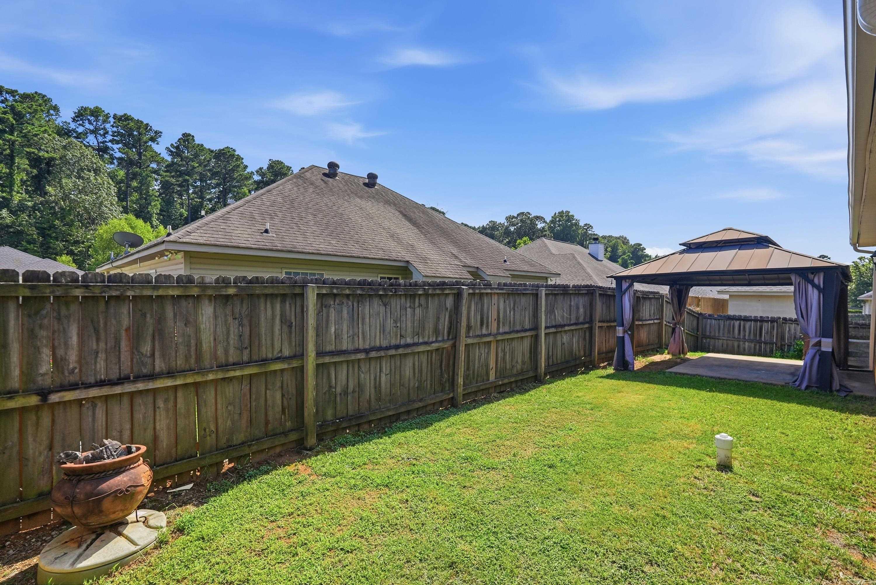 479 Wisteria  Bauxite, AR