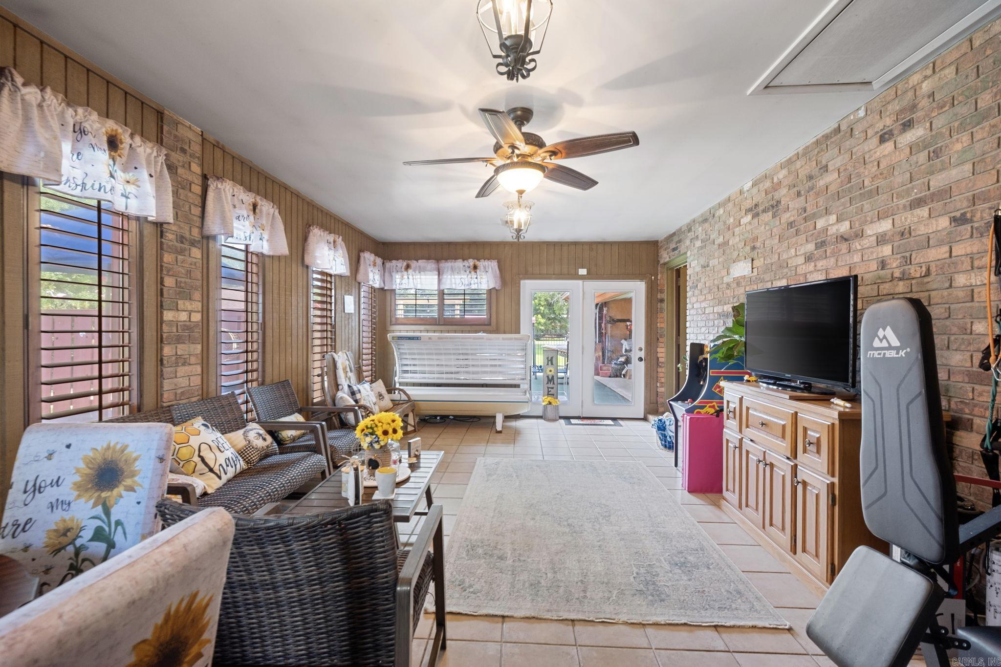 703 N Seaman  McCrory, AR