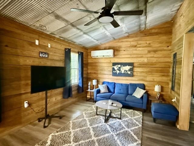 138 Lawrence 1070  Ravenden, AR