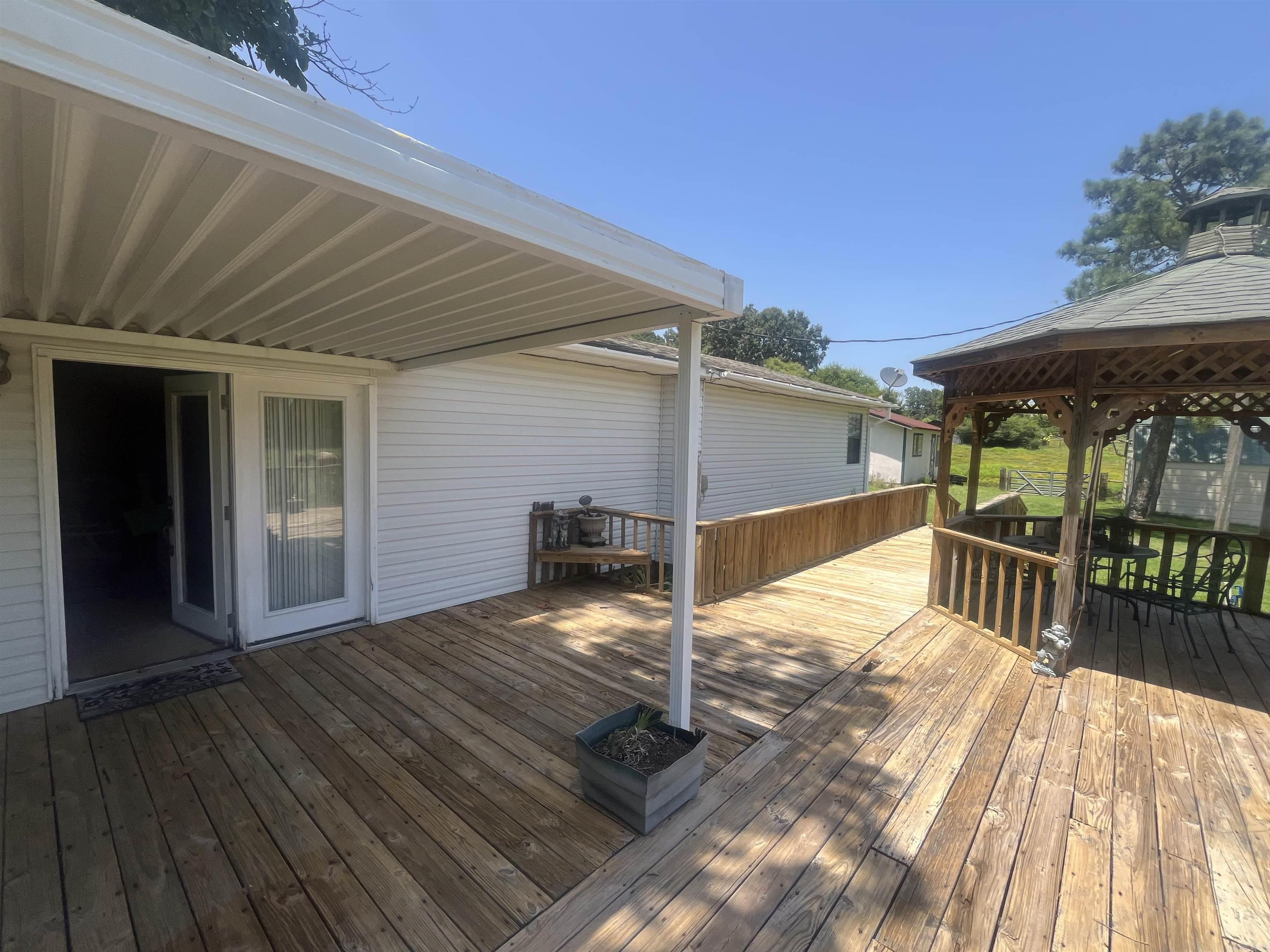 365 Hwy 278 E  Wickes, AR