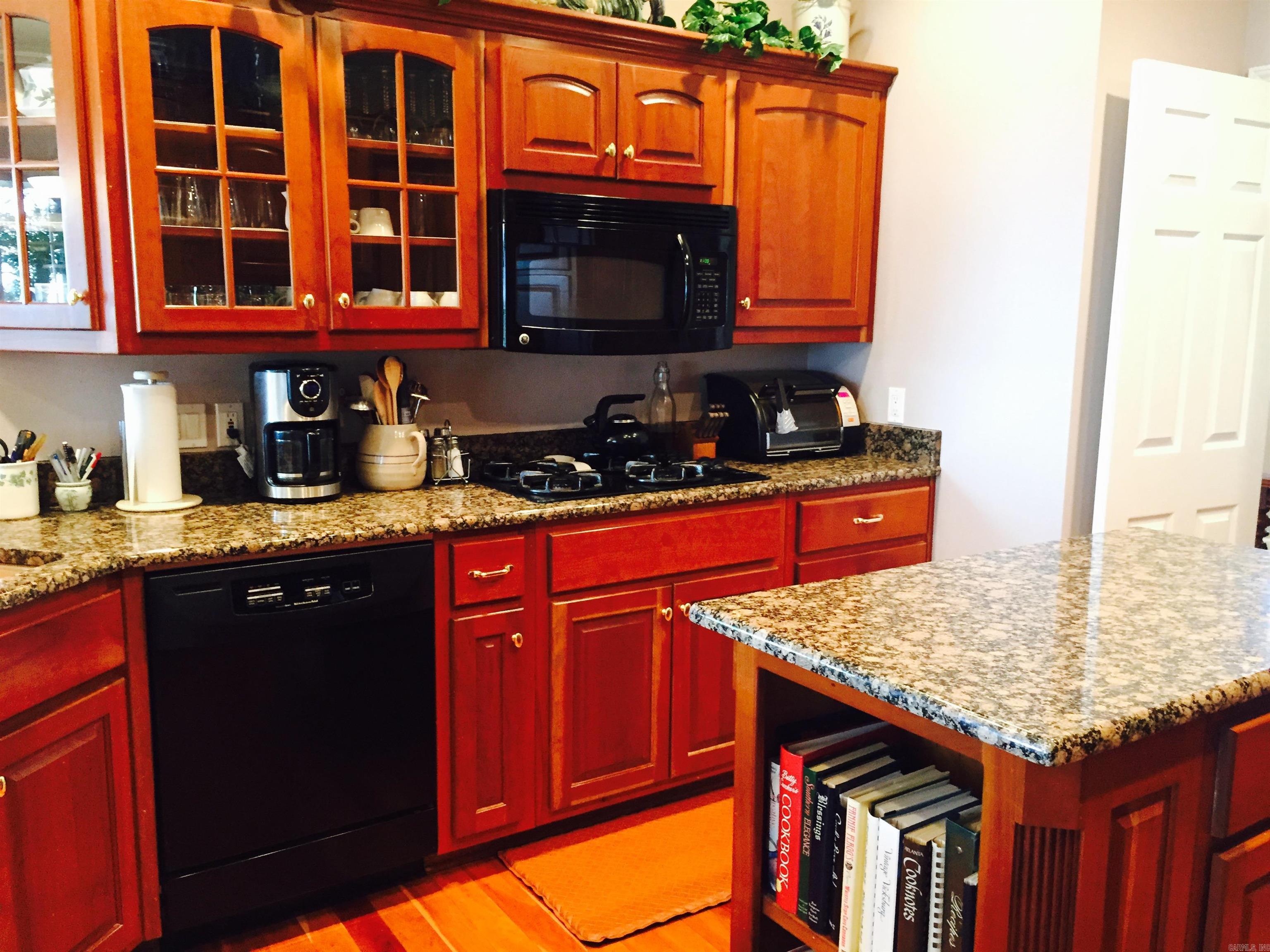48 Binefar  Hot Springs Village, AR