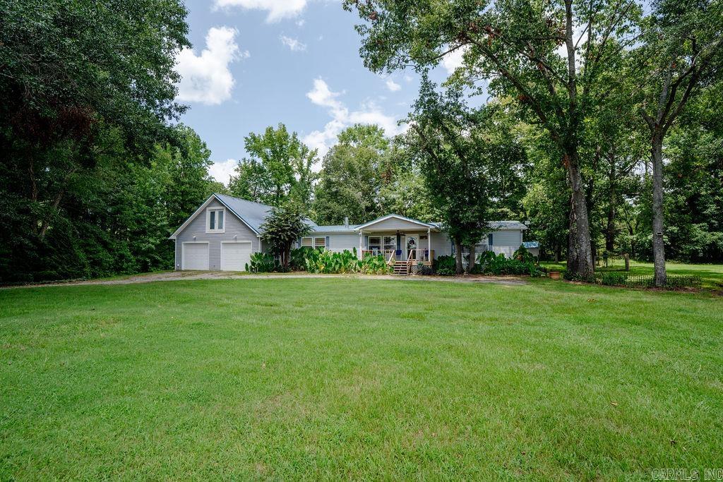 105  Collins  Pangburn, AR