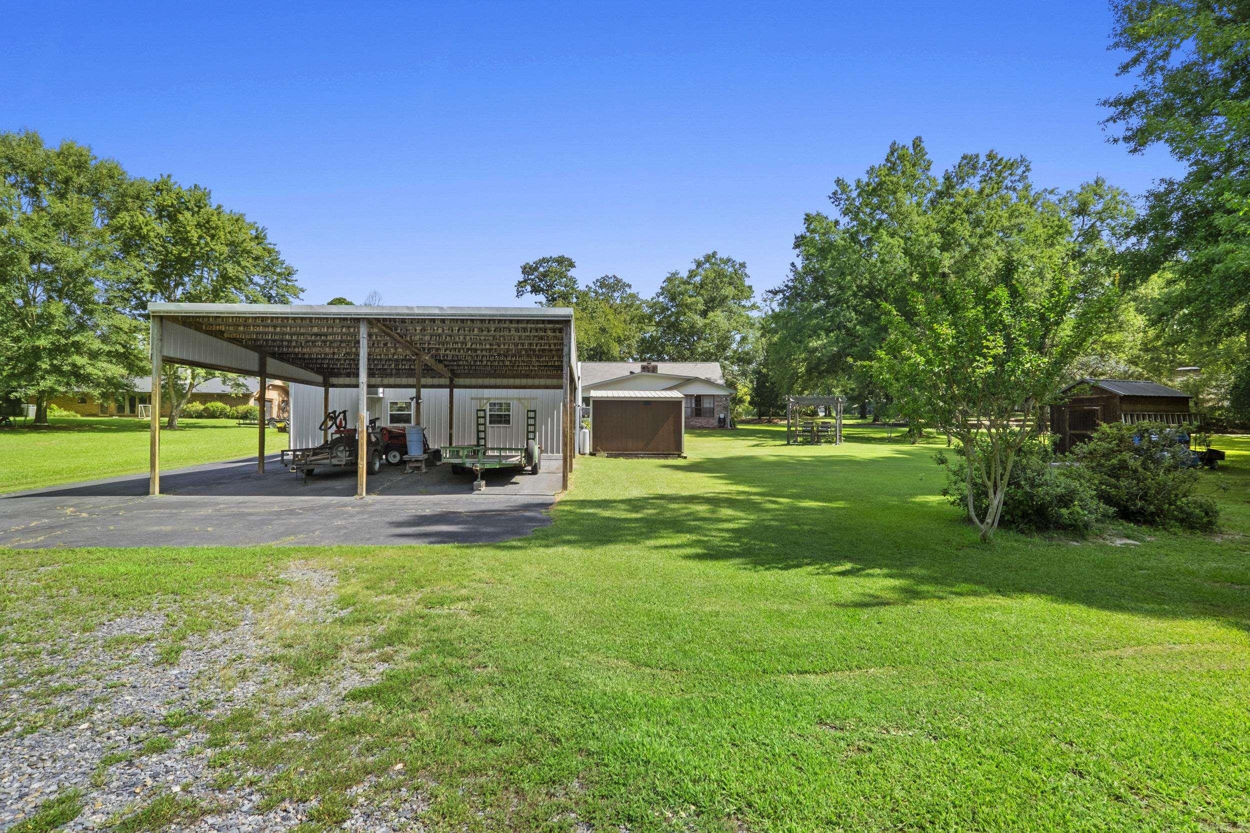 2220 Meadow Pond  White Hall, AR